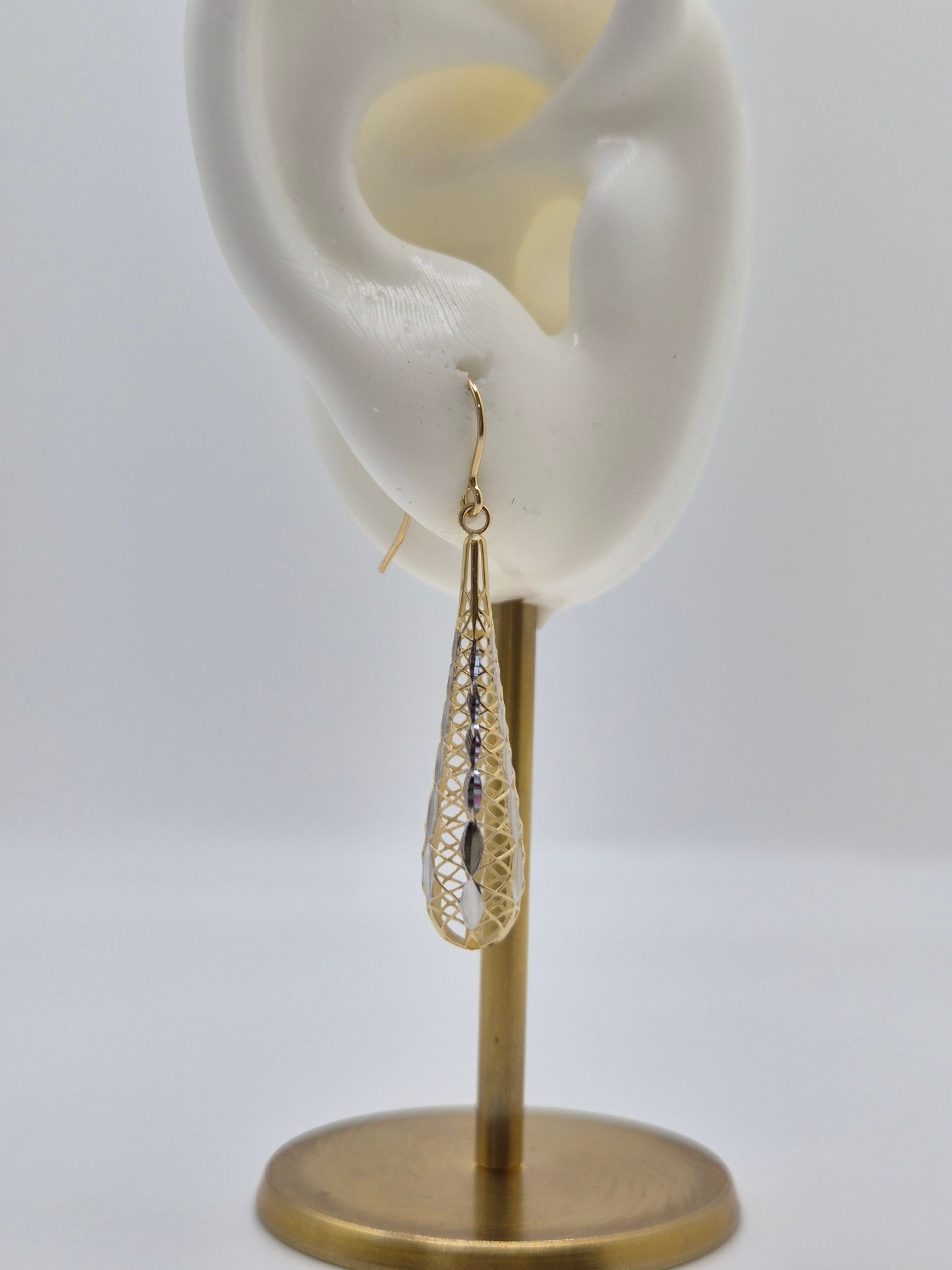 Aretes colgantes en forma de lágrima de dos tonos de oro macizo de 14 k