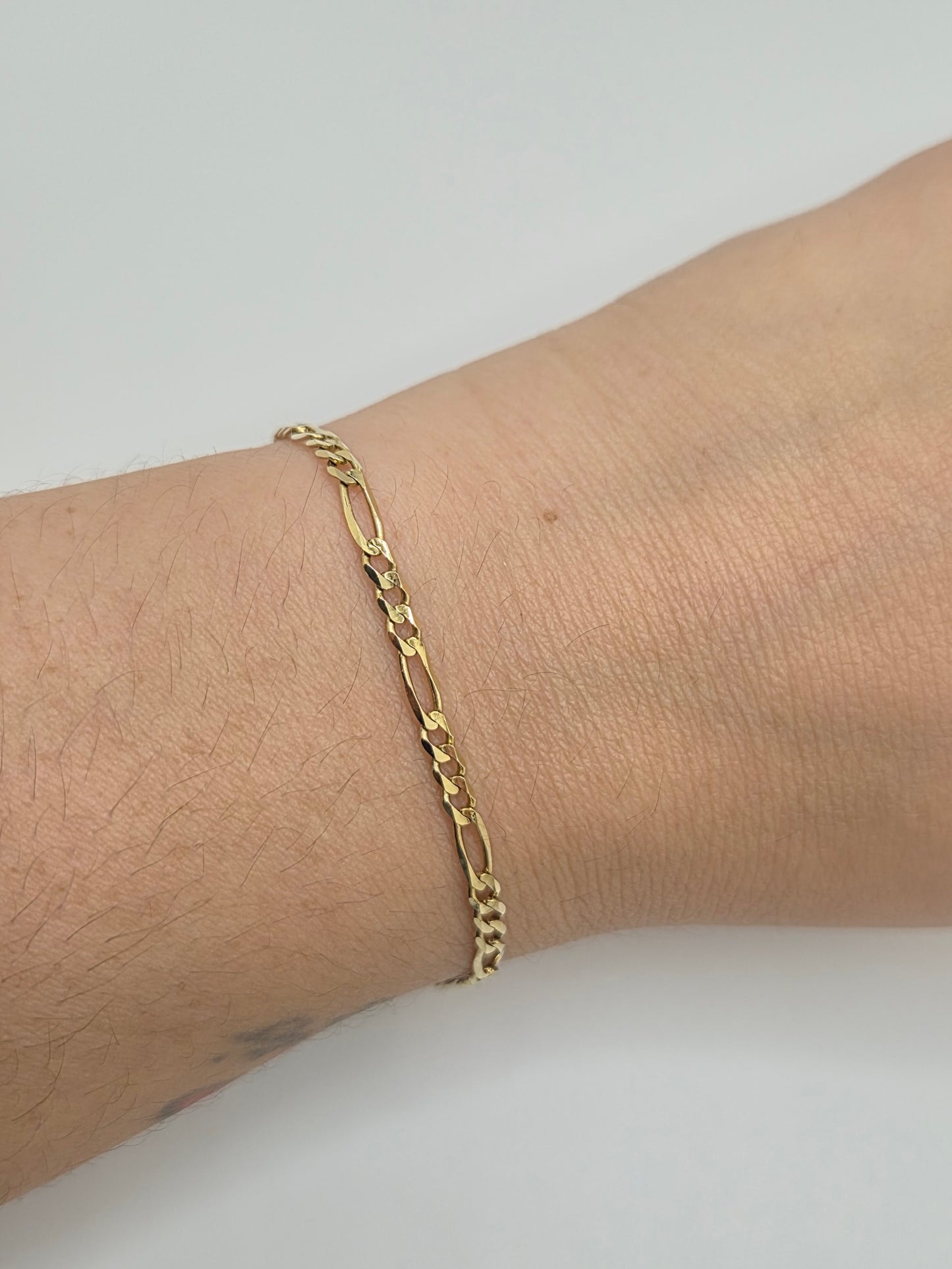 Pulsera Figaro de oro macizo de 14 quilates de 3,1 mm y 7"