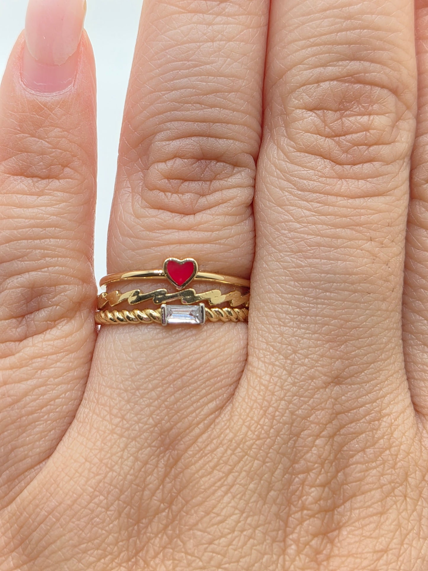 14k gold heart enamel ring