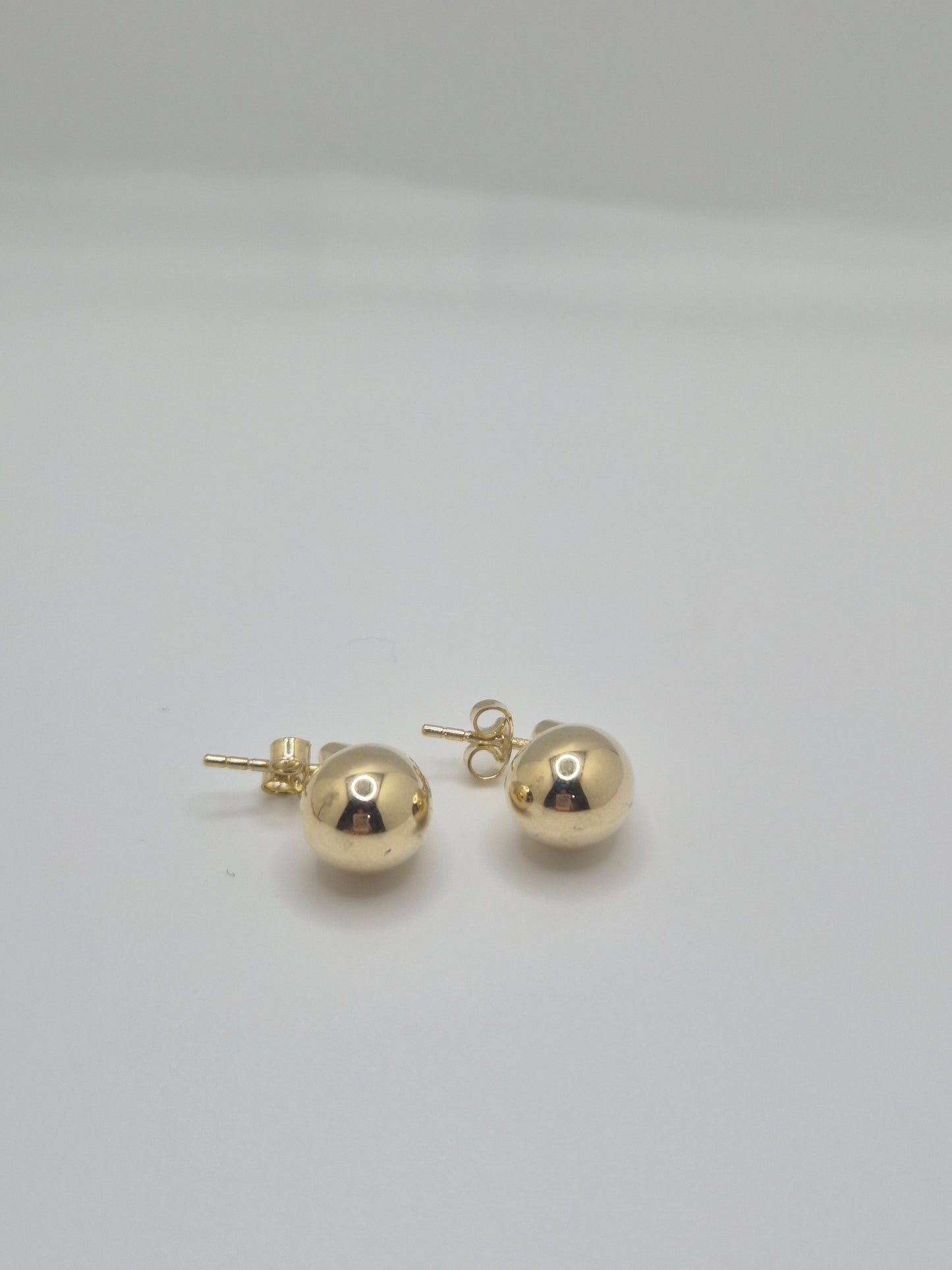 14K Gold Tear drop Earrings Medium