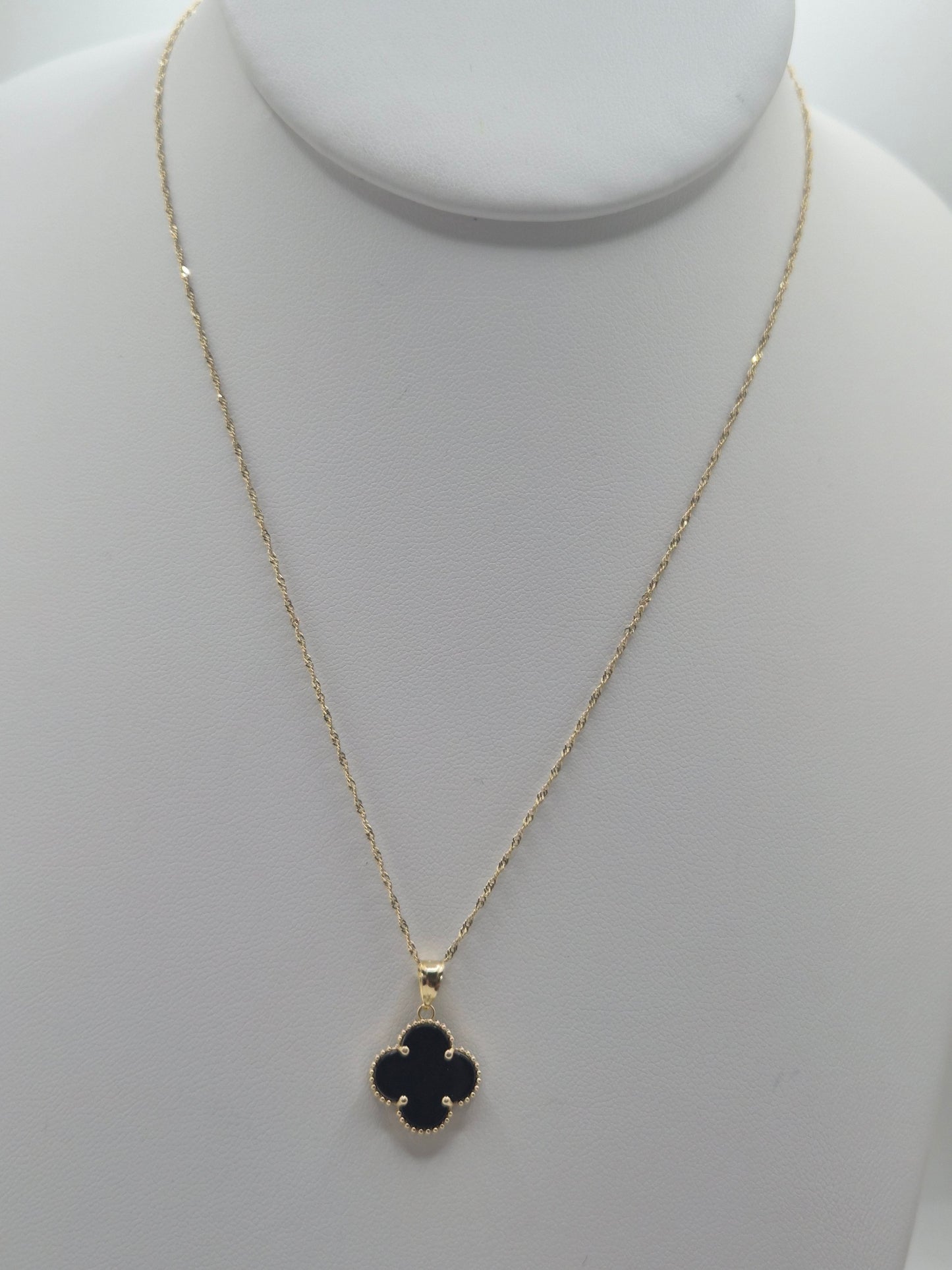 14K Gold Singapore Chain with Black Clover Pendant