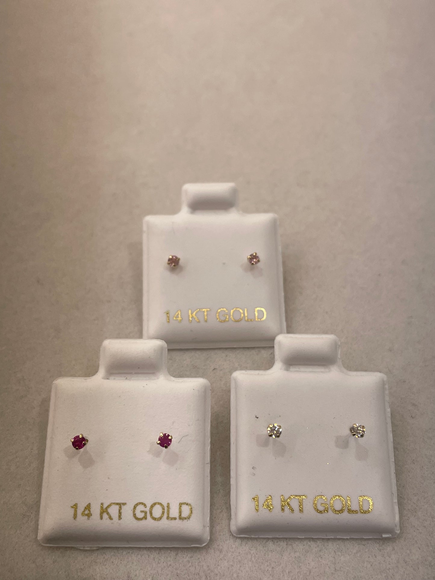 14k white gold cz screw back earrings (2mm)