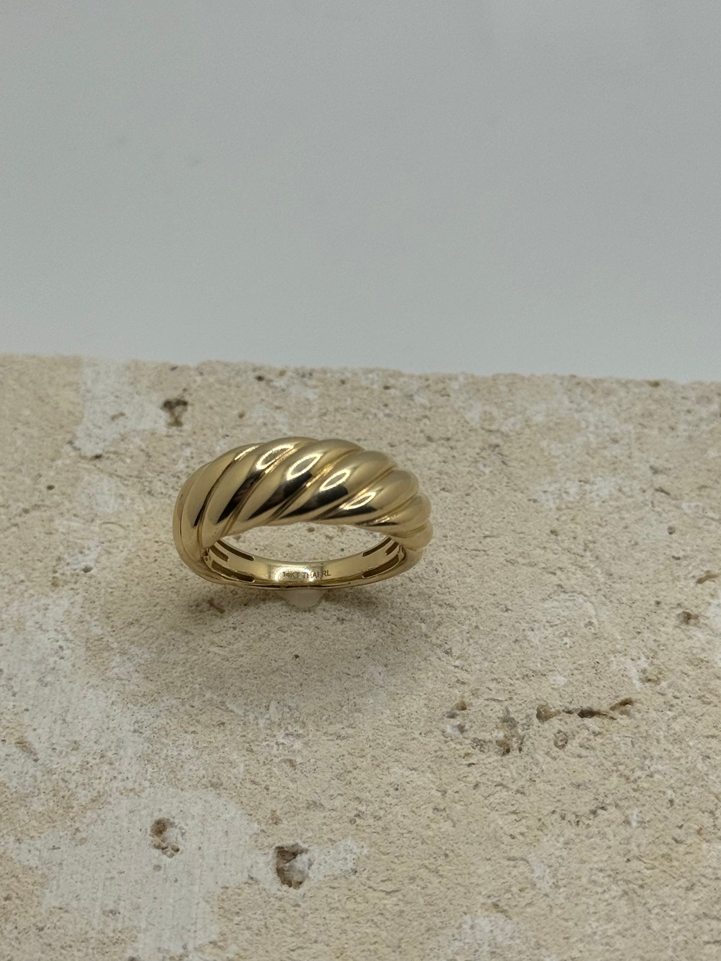 14k gold twist ring