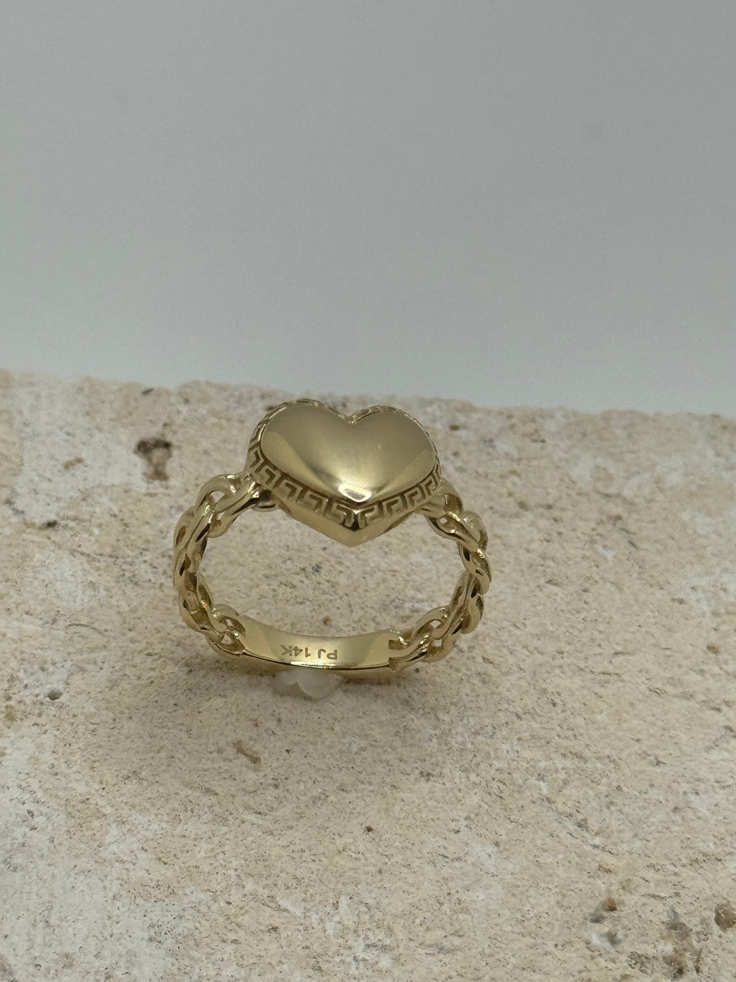 14k gold designer heart ring