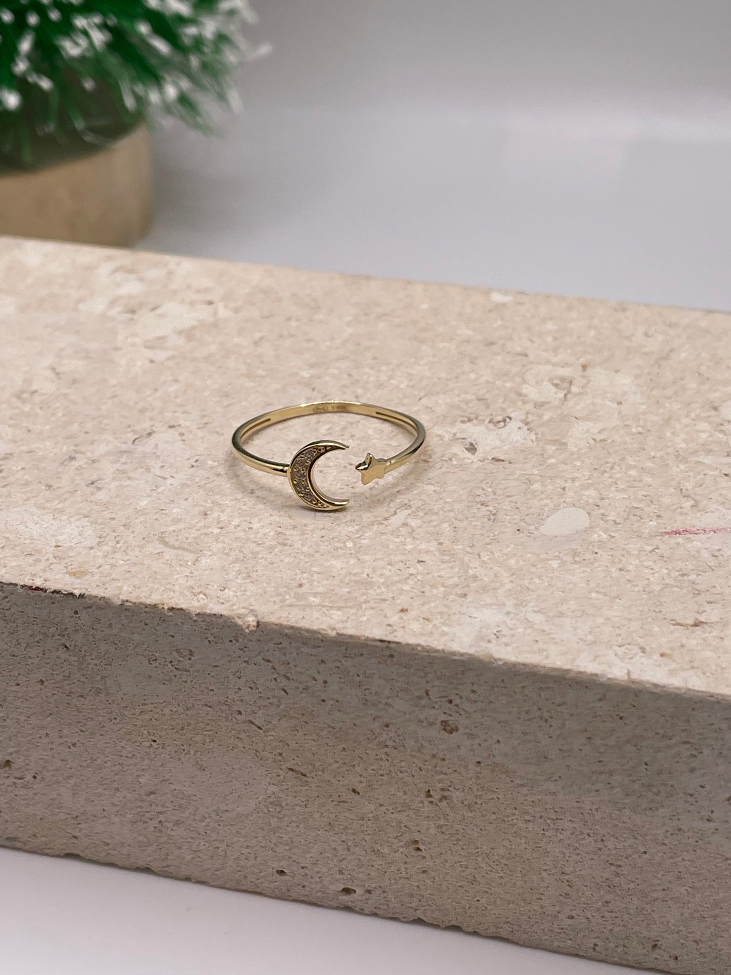 14k gold crescent moon and star open ring