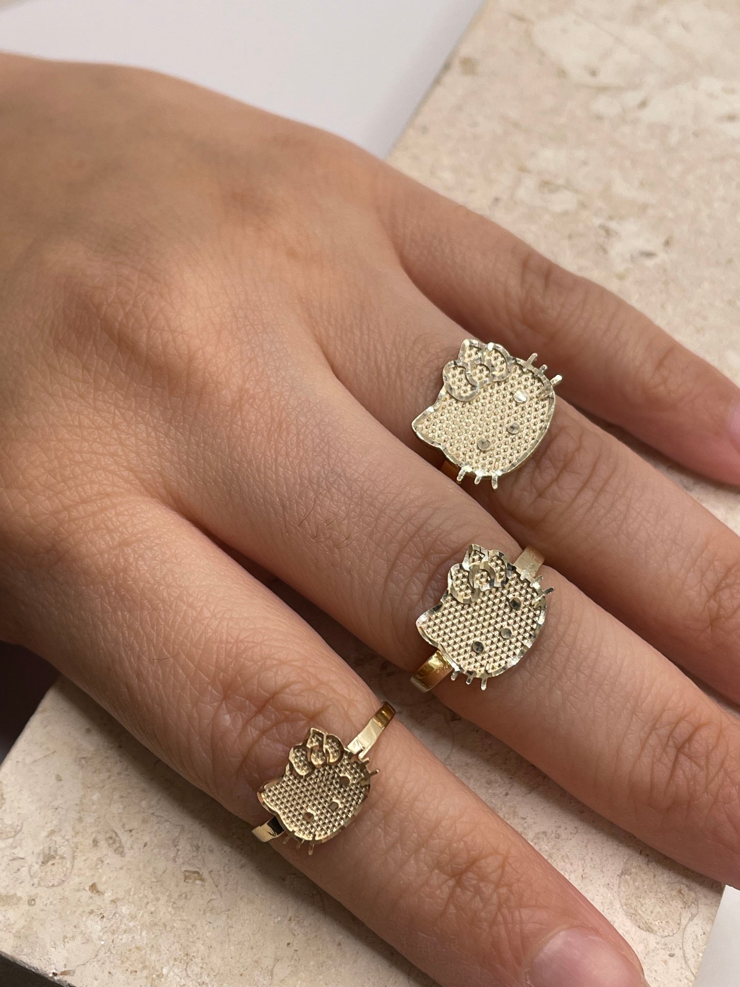 14k gold hello kitty face ring