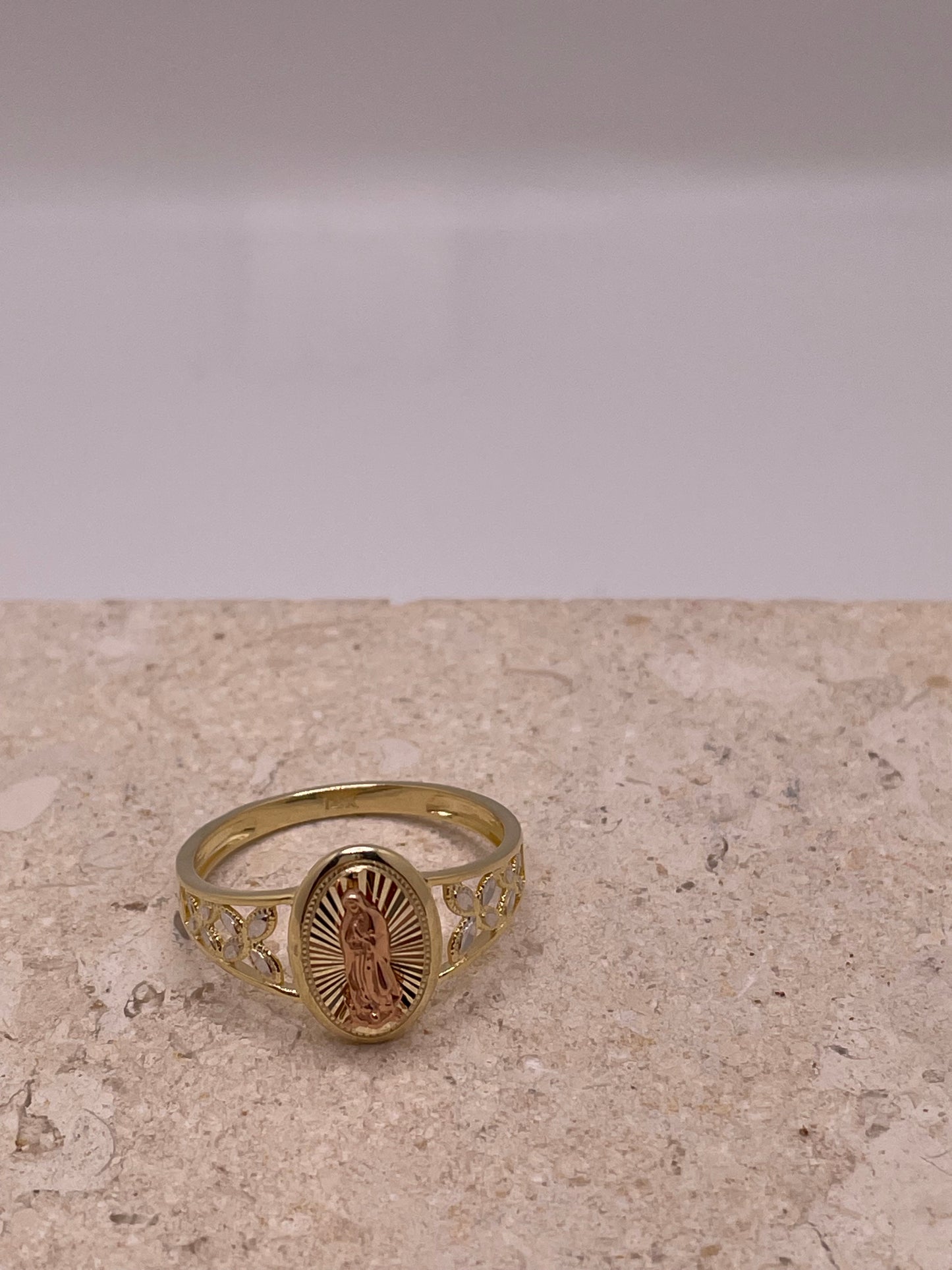 14k gold virgencita ring