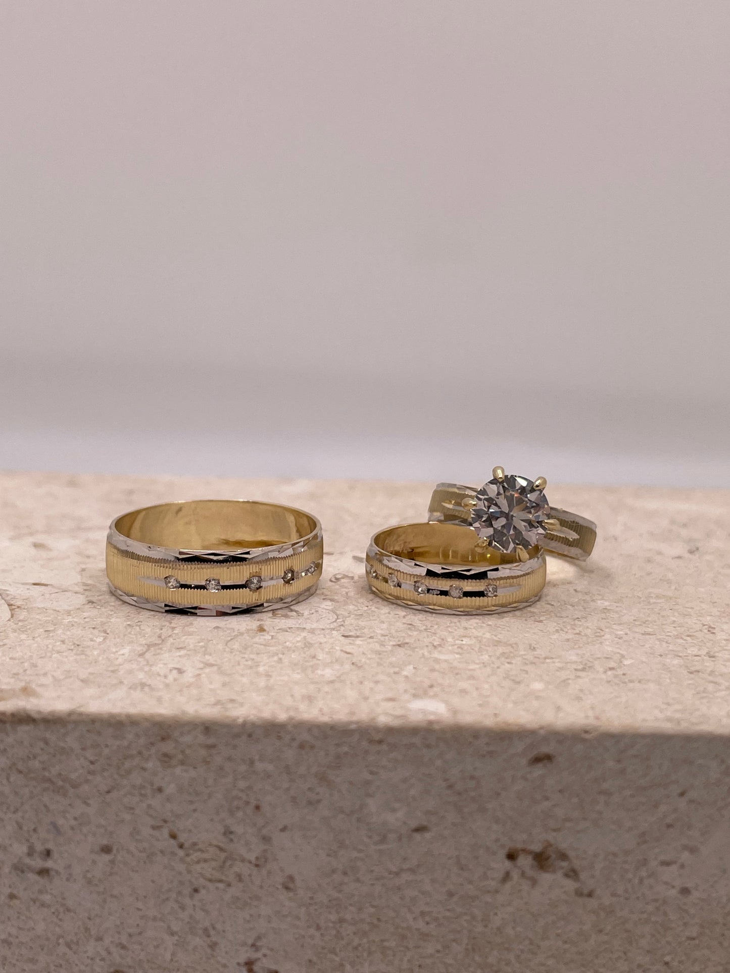 Juego de alianzas de boda y compromiso con talla de diamante en oro amarillo y blanco de oro macizo de 14 quilates