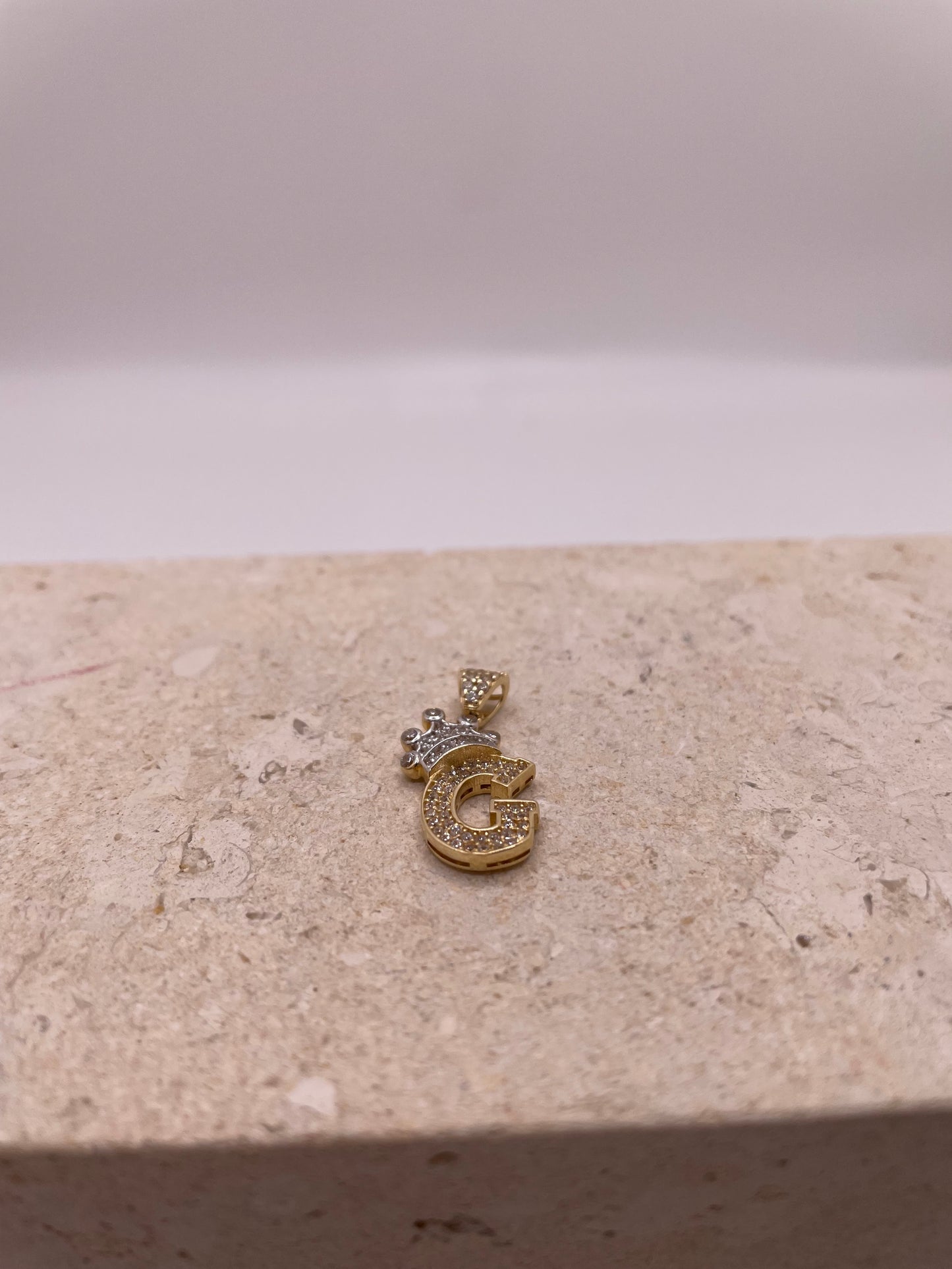 14k gold "g" initial pendant with crown and cz stones