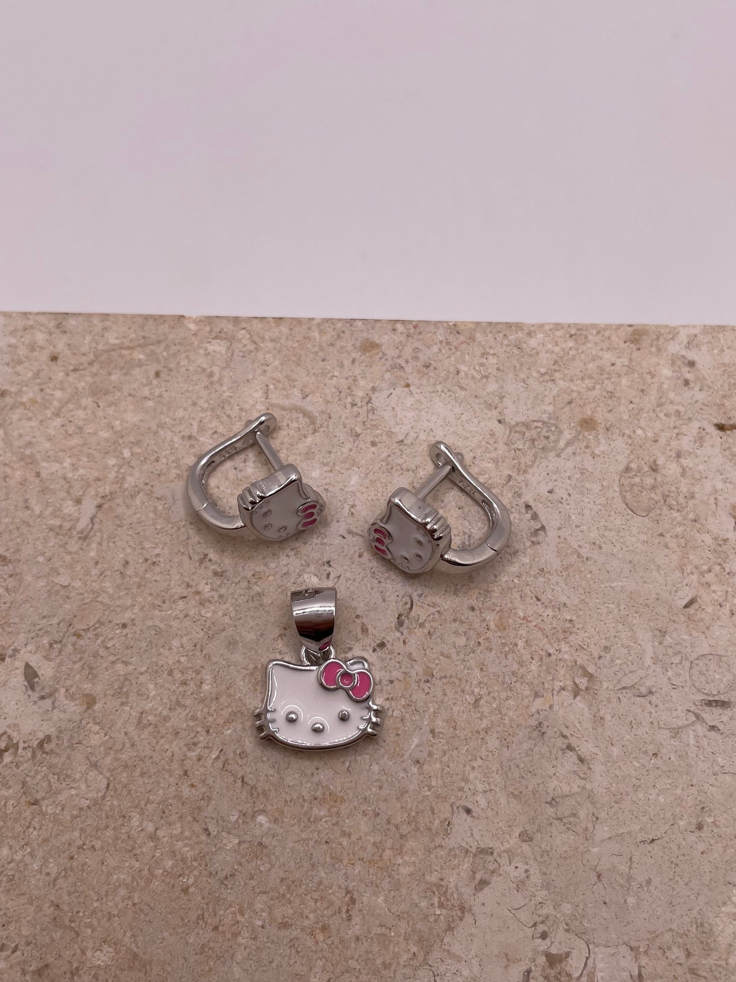 925 sterling silver hello kitty pendant and hoop earrings set
