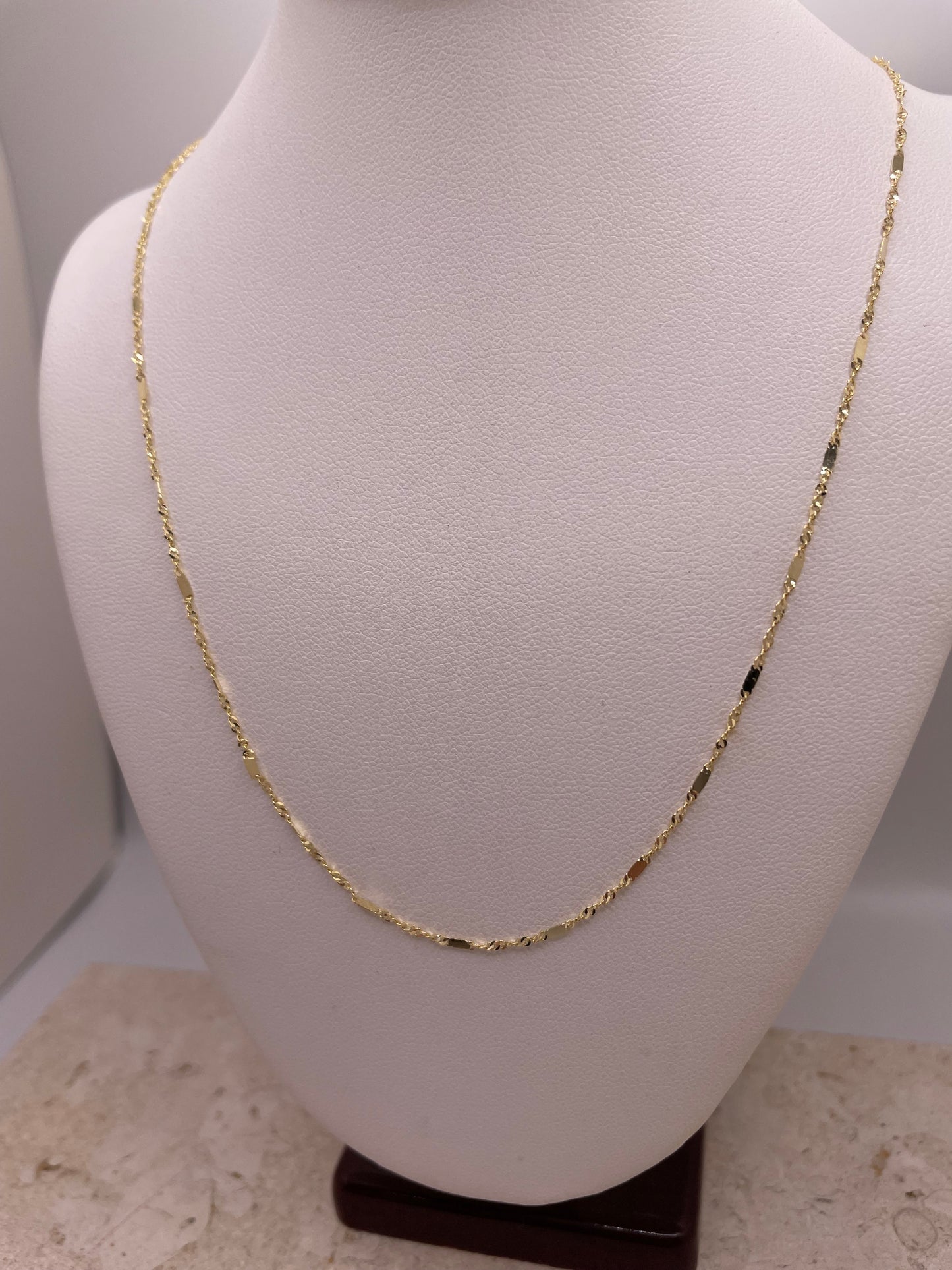 14k gold 1.3mm singapore stamp bar chain necklace (0480)