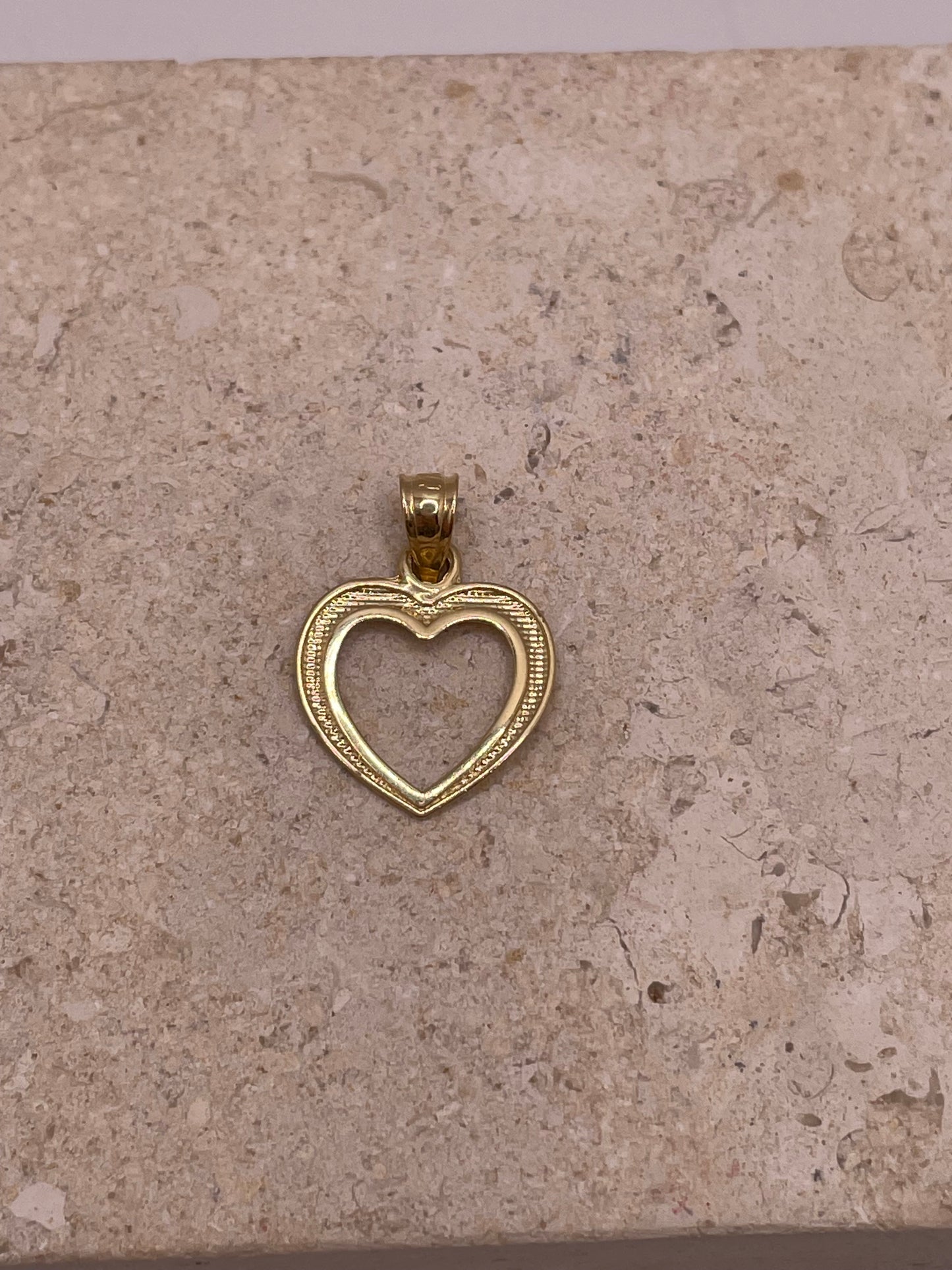 14k gold open diana heart pendant (1789)