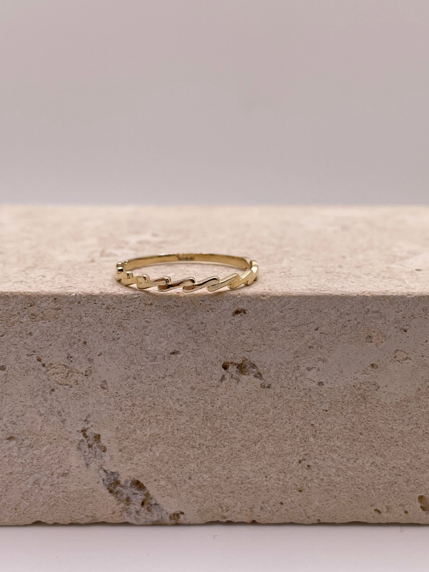 14k gold wavy stackable thumb ring (3141)