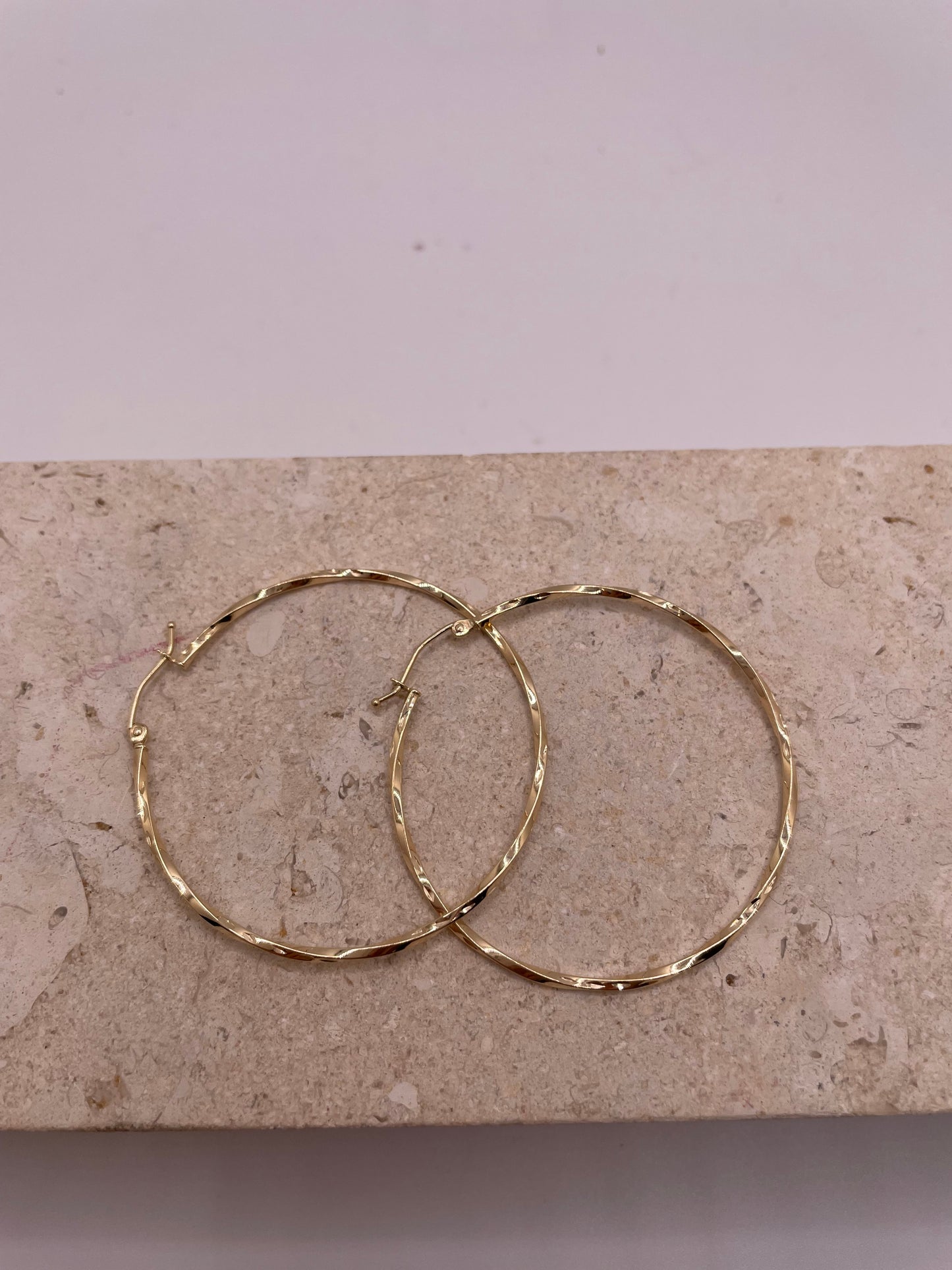 14k gold 1.5mm curled hoop earrings