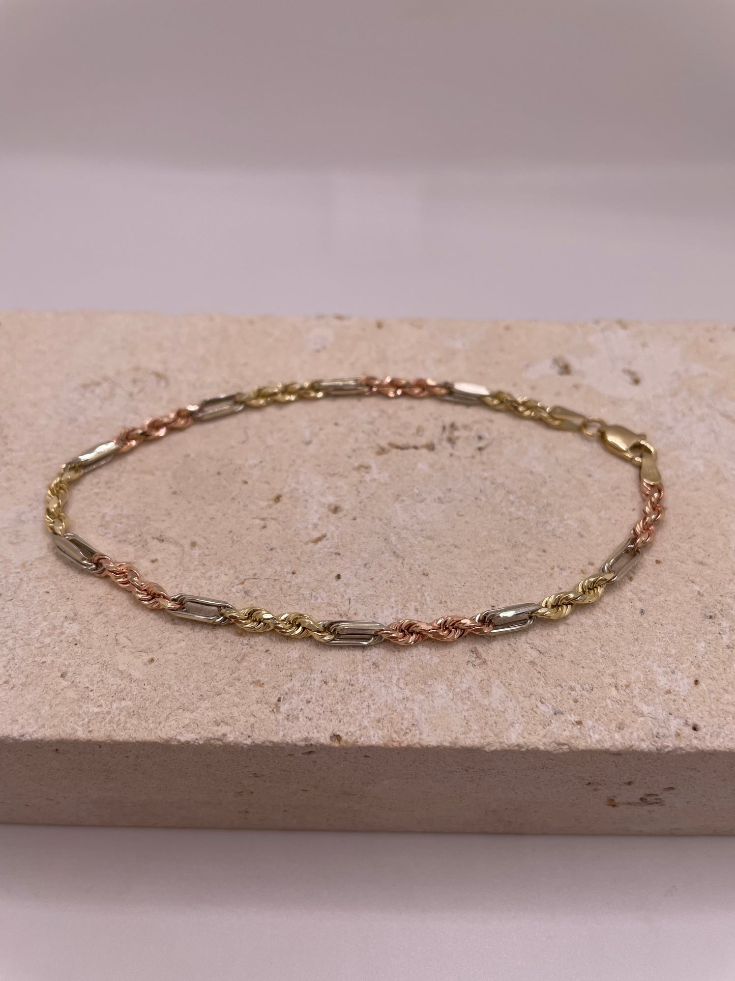 14k gold 3c 3mmfigaro rope chain (606)