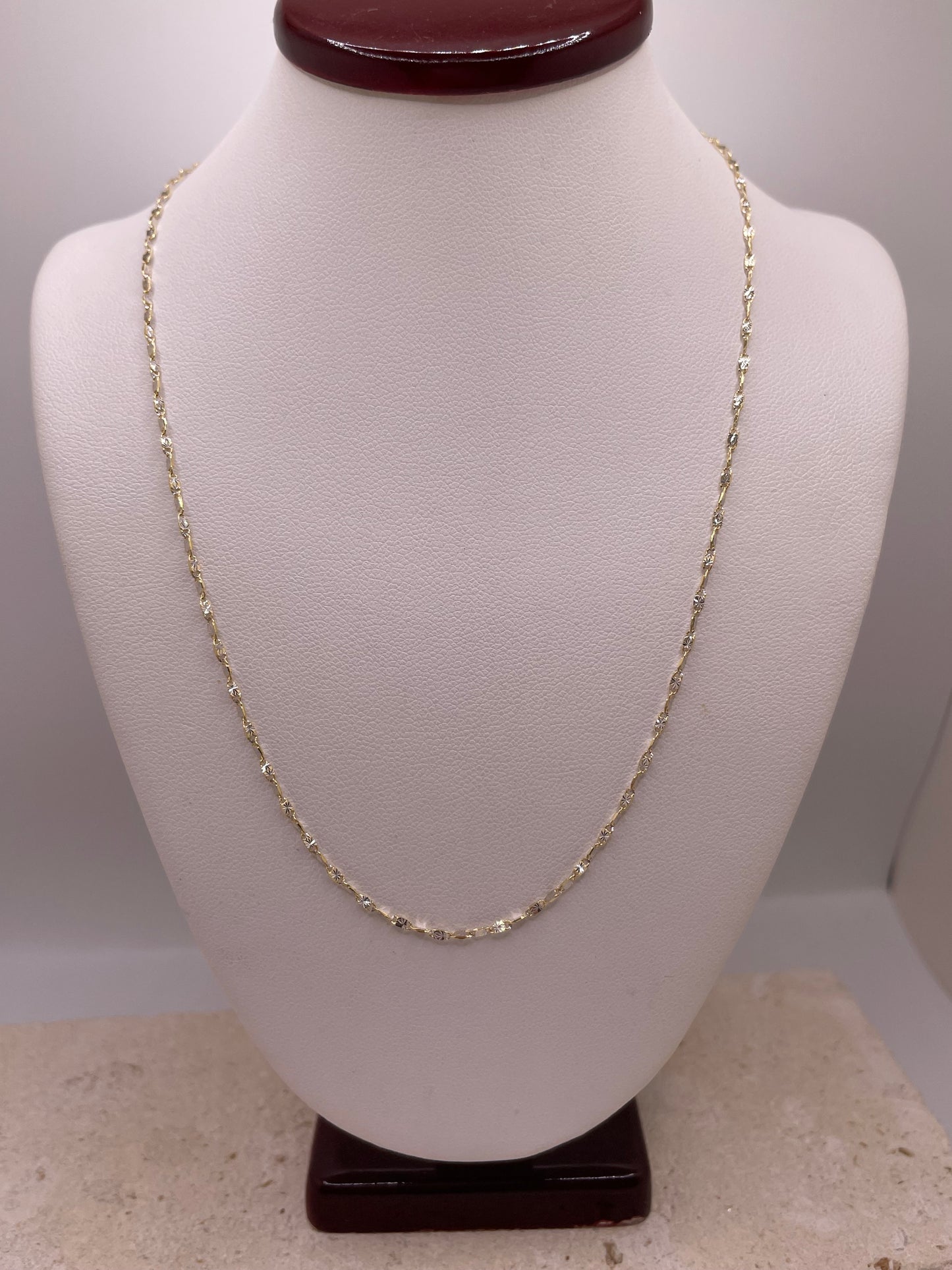 14k yellow gold 1.4mm singapore + diamond-cut oval bar chain