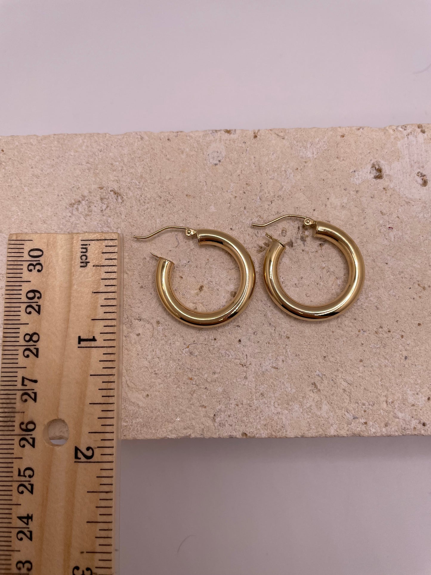 14k gold tube hoop earrings (1896)