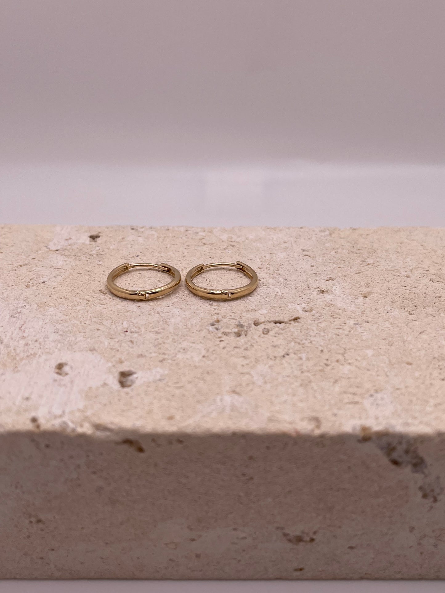 14k gold small huggie earrings (0226) yellow gold or white gold