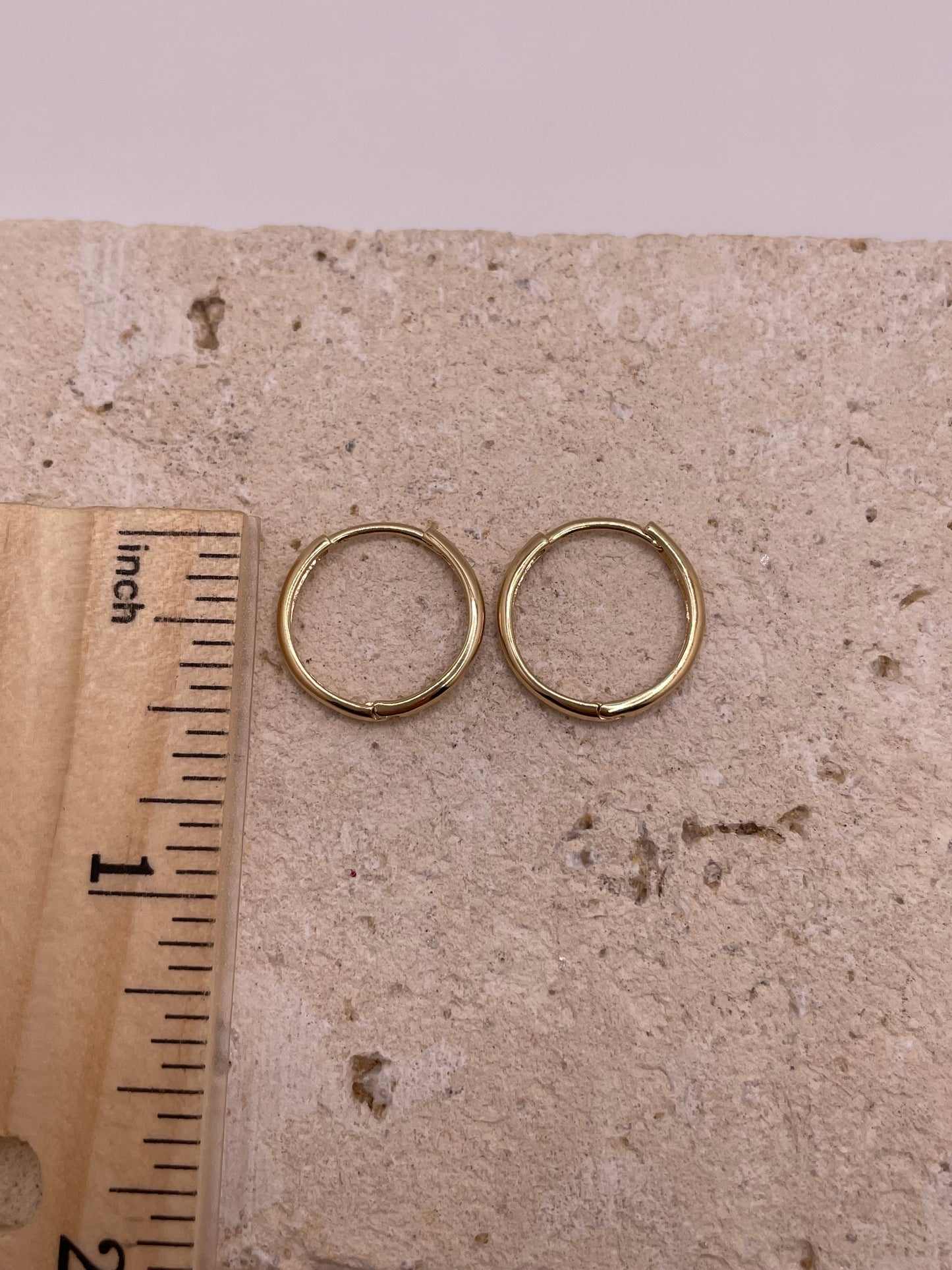 14k gold small huggie earrings (0226) yellow gold or white gold