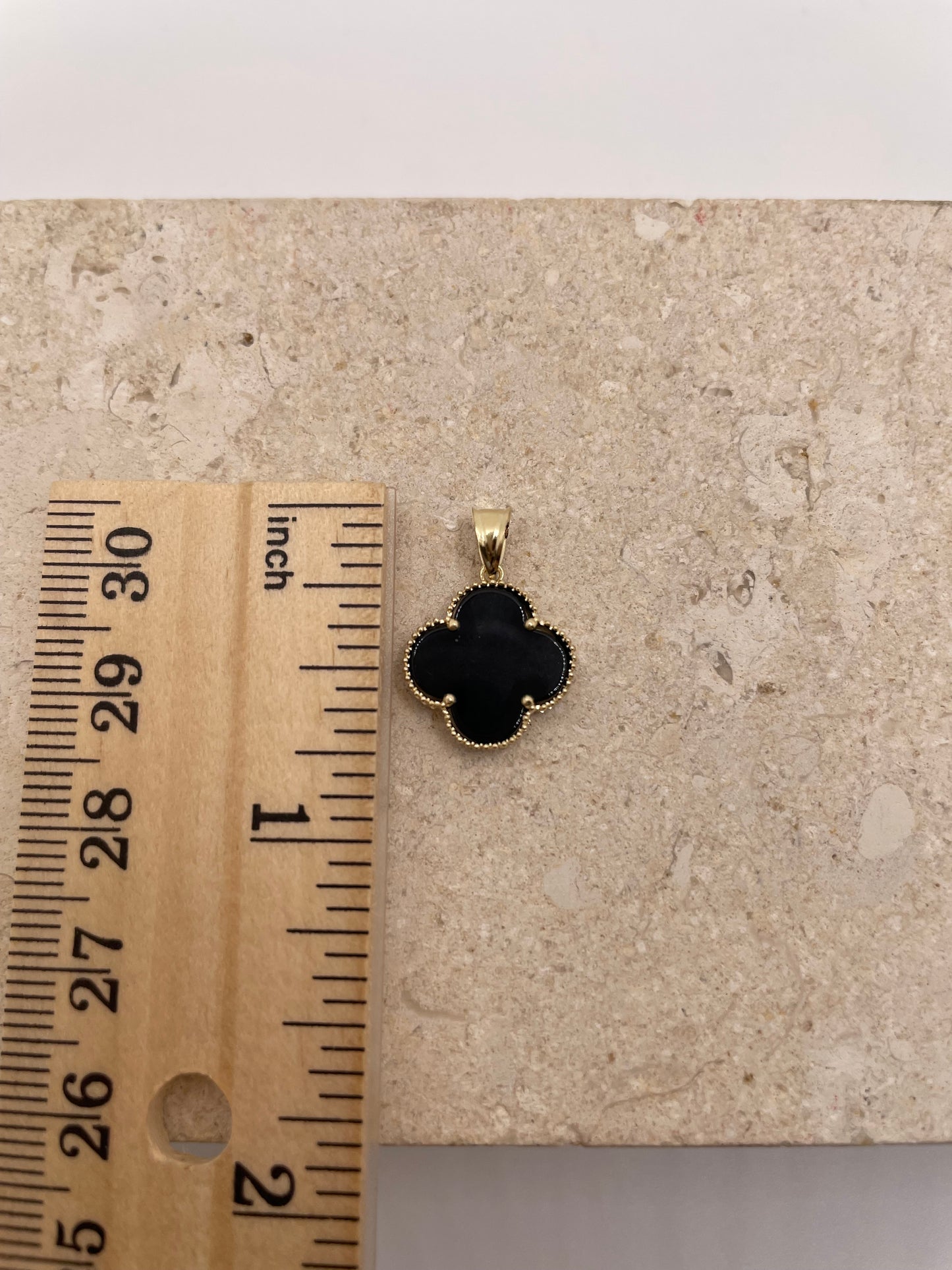 14k gold clover pendant (black, gold, pink, white)