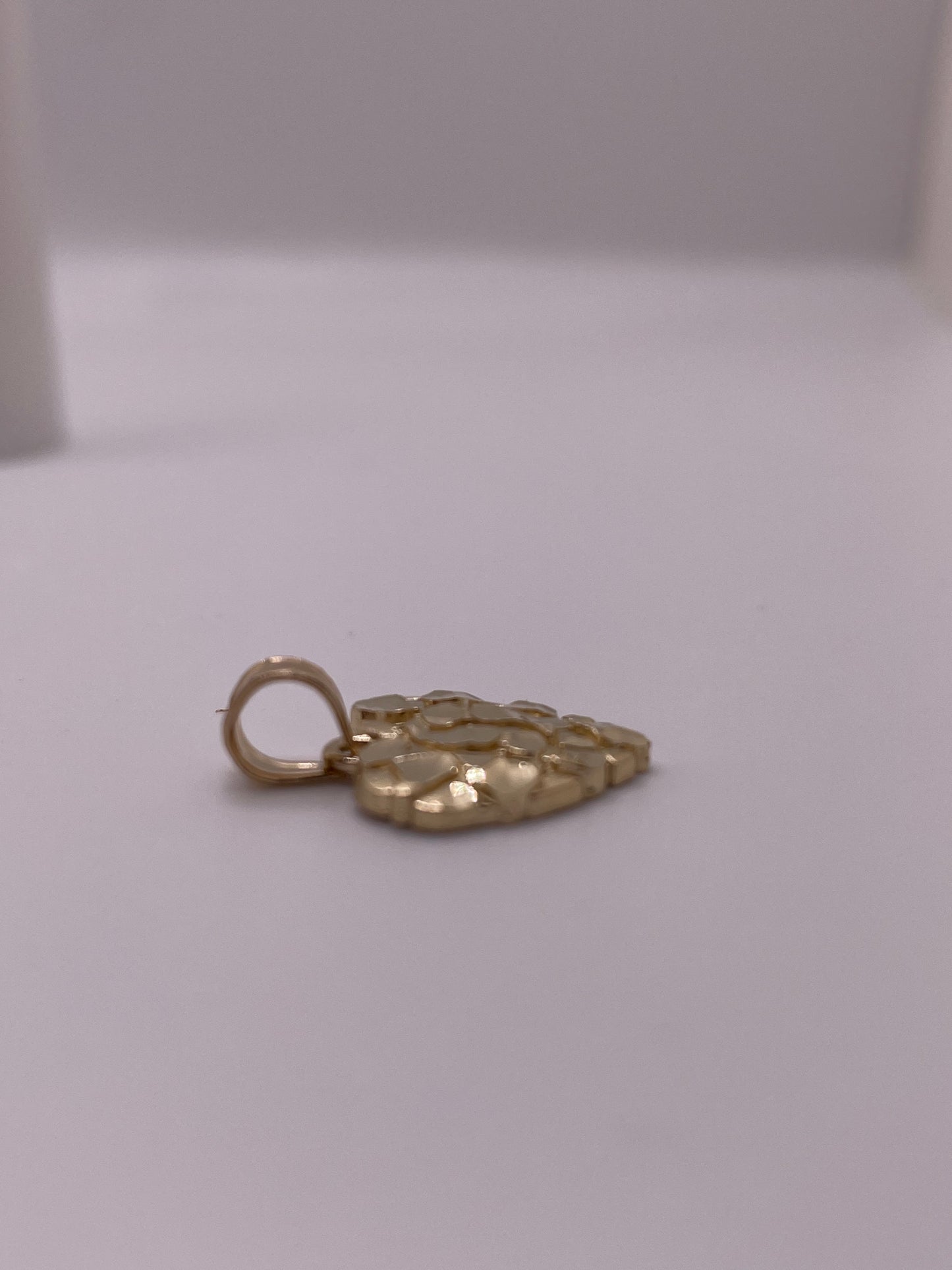 14k gold small heart nugget pendant