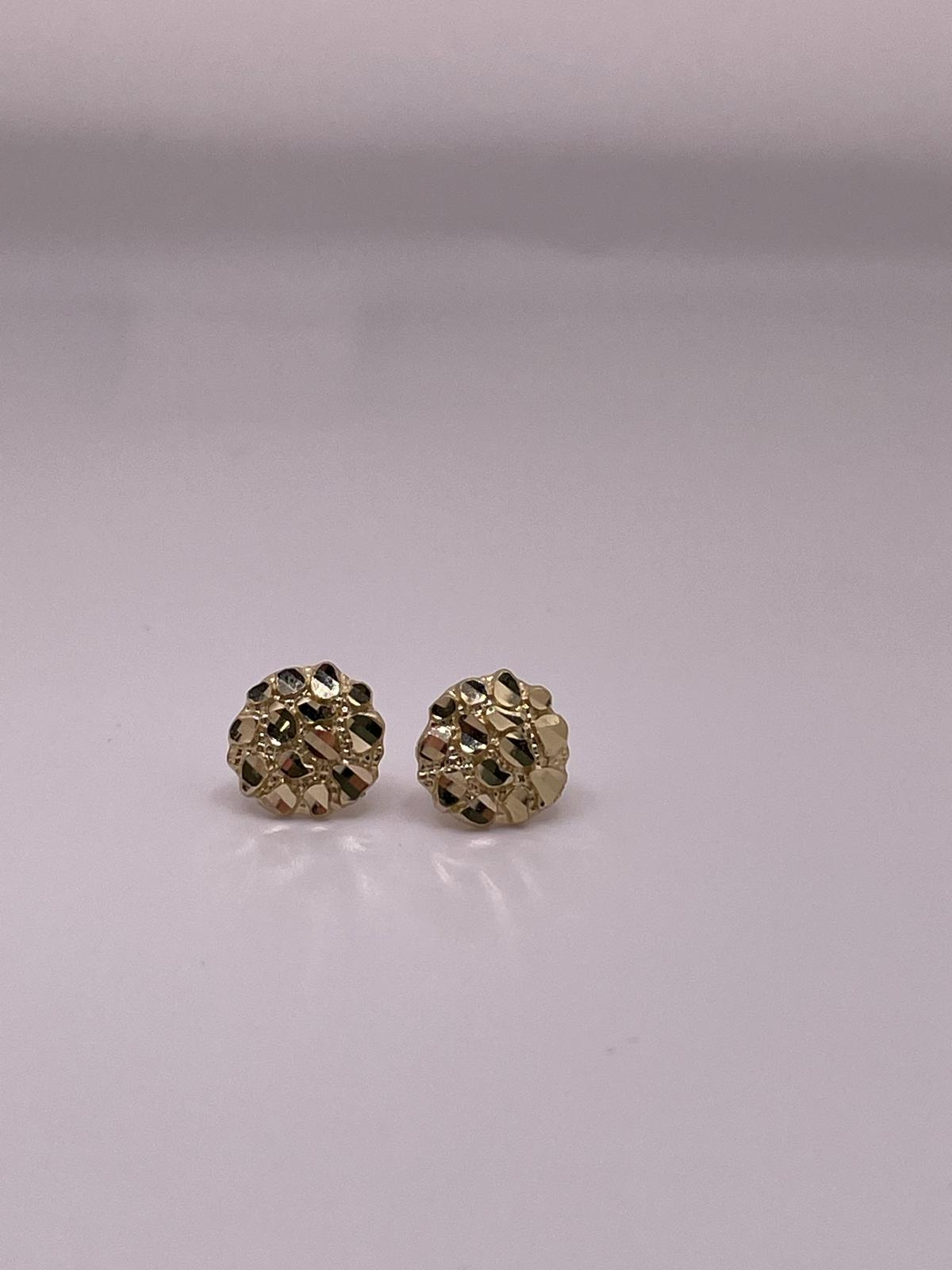 10K Gold Small Nugget Stud Earrings – Push Back