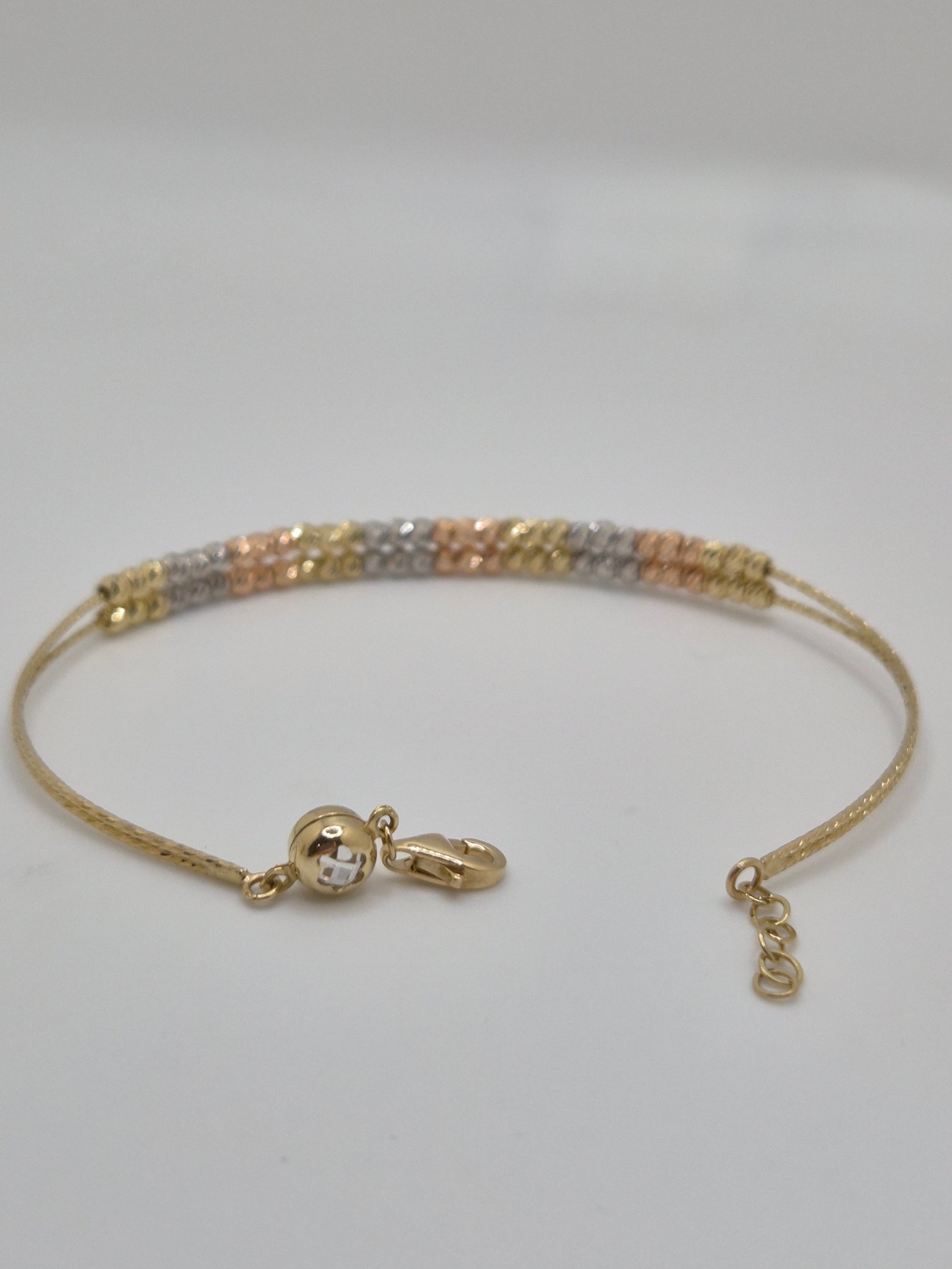 14K Tri-Color Diamond-Cut Bead Bangle