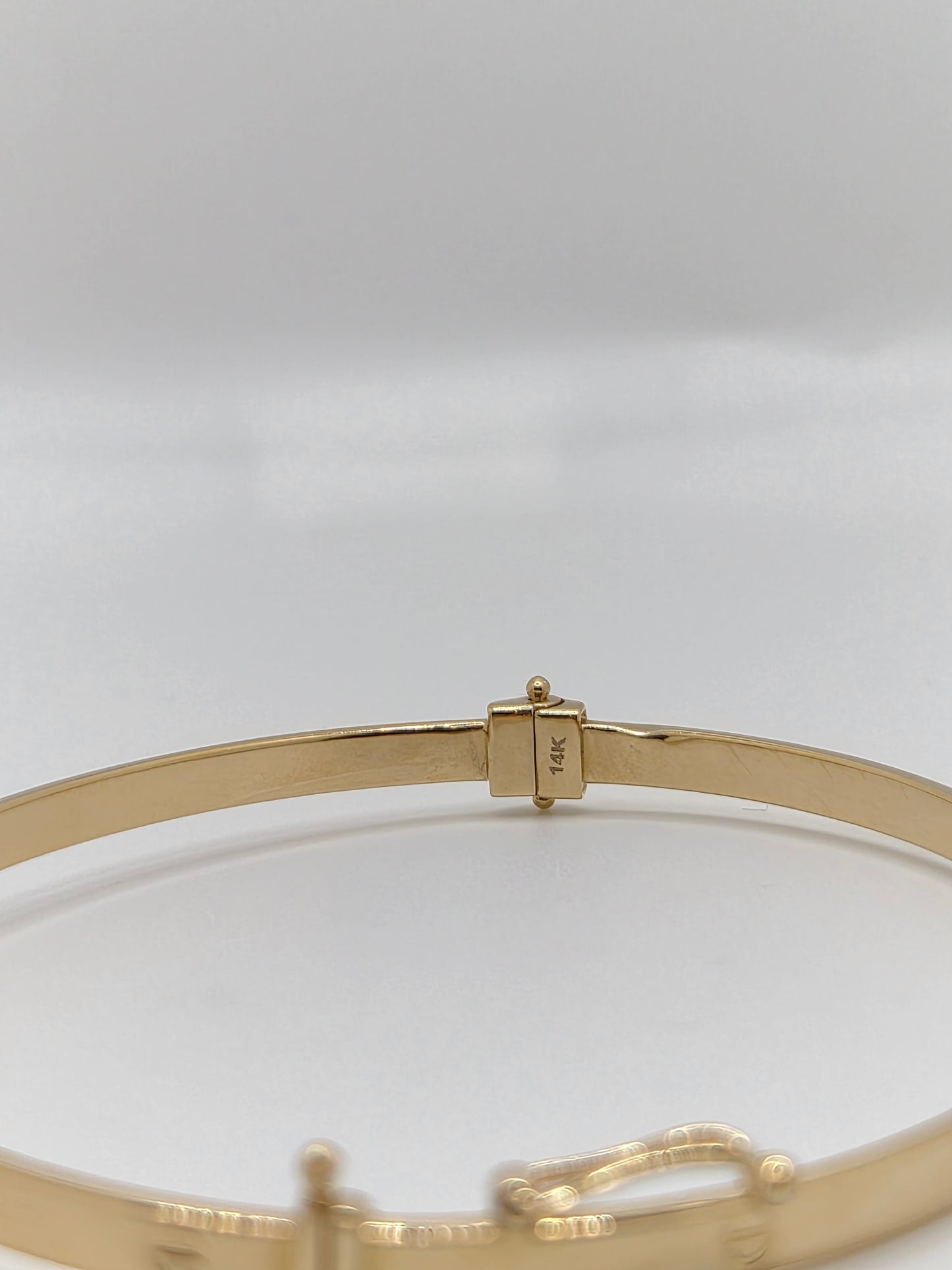14K Gold Thin Love Bangle