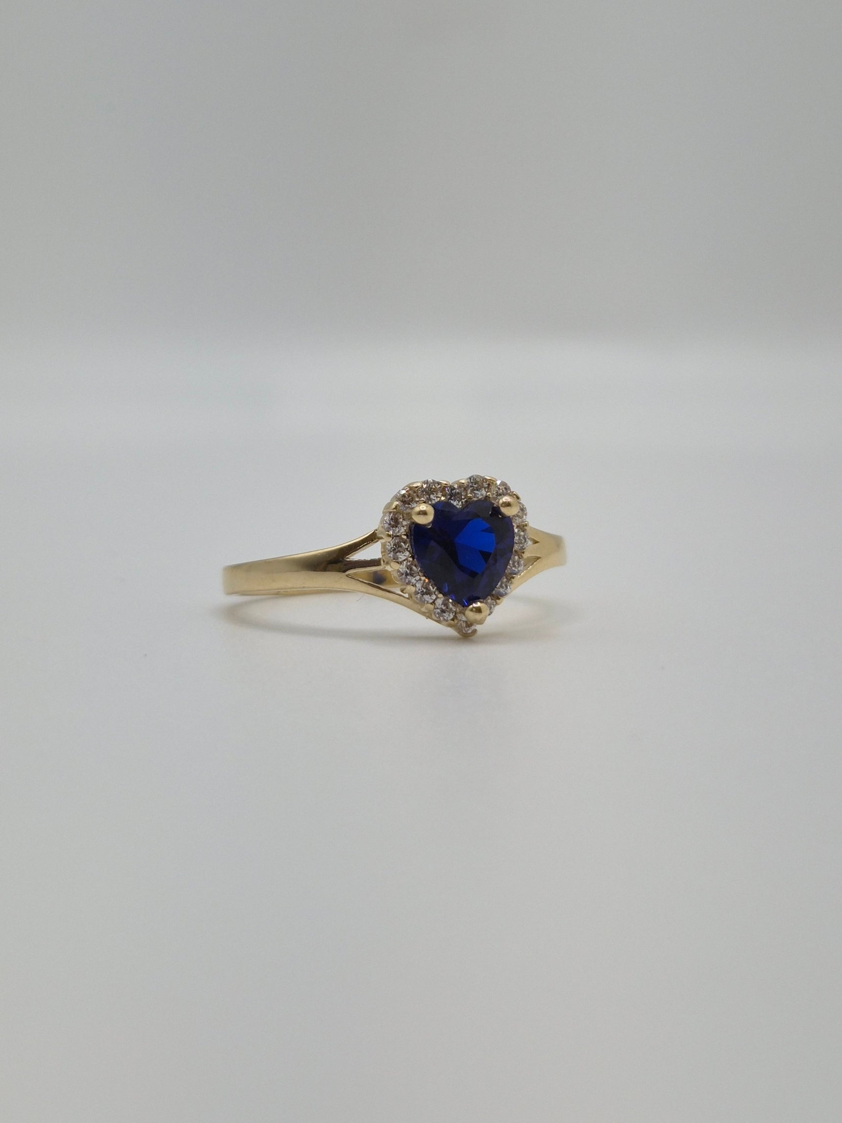 14K Gold Everyday Sweetheart Ring (808)