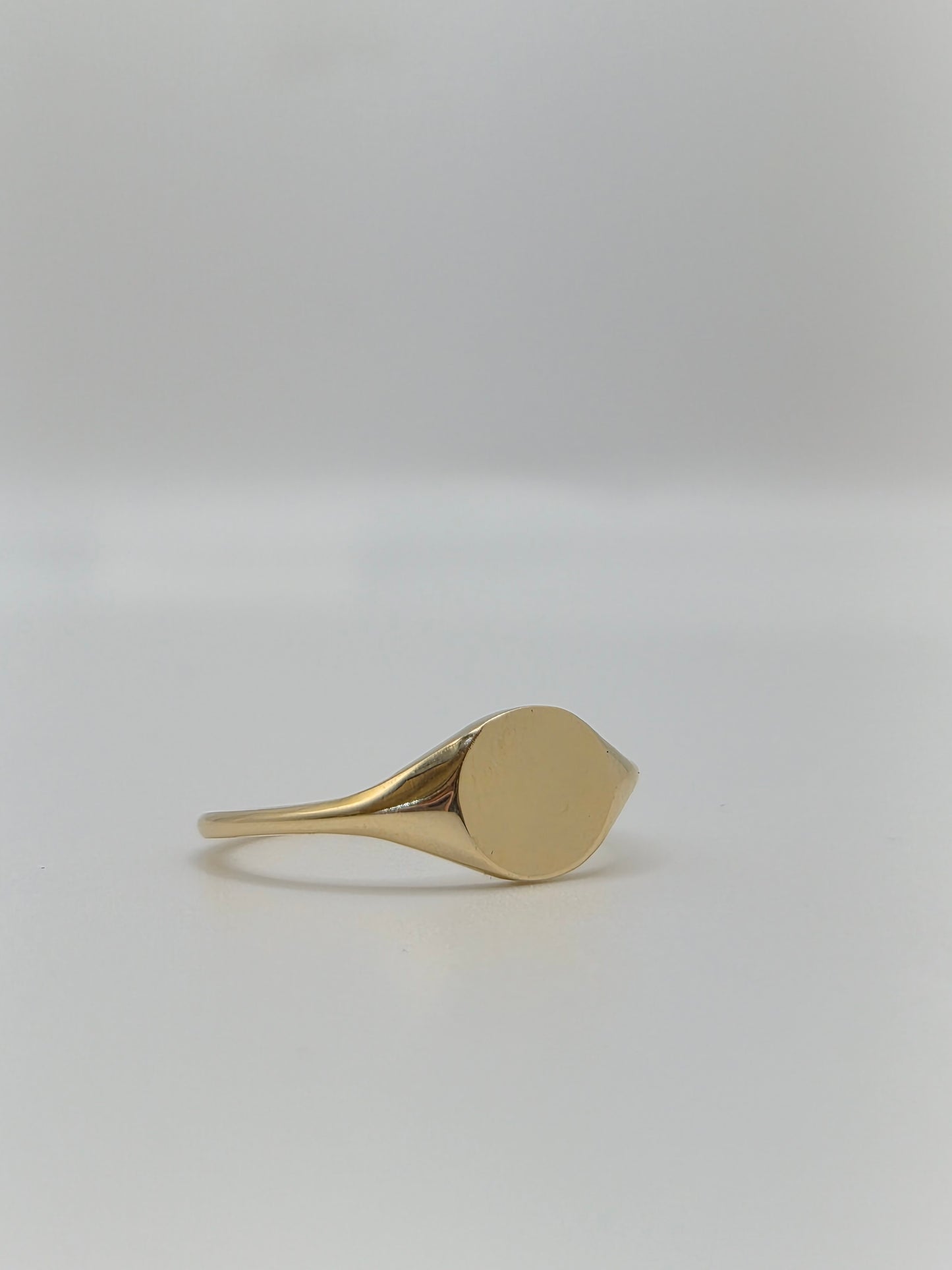 Anillo de mariposa doble con circonita amarilla en oro macizo de 14 quilates
