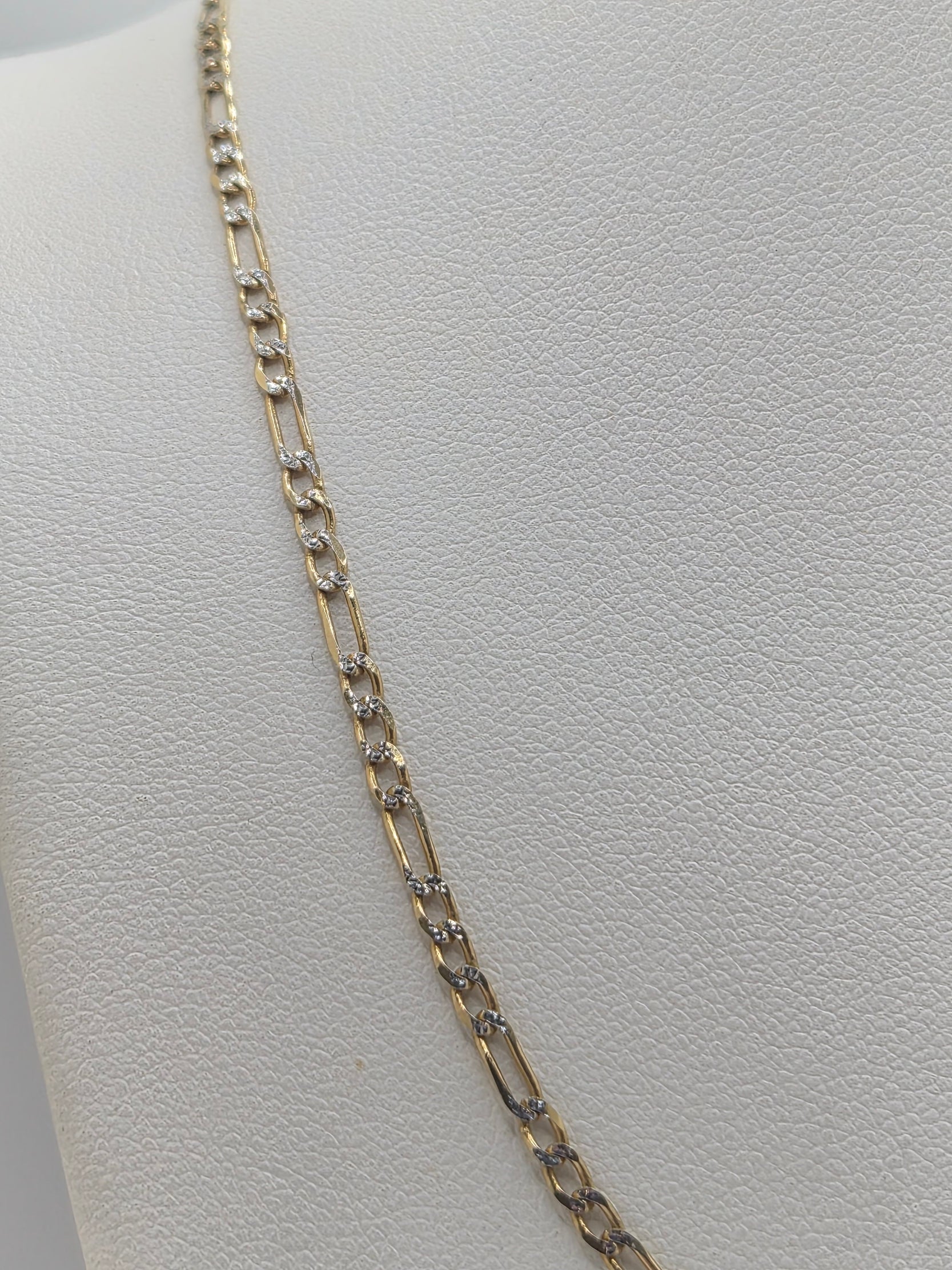14k solid gold diamond cut figaro chain 2.7mm
