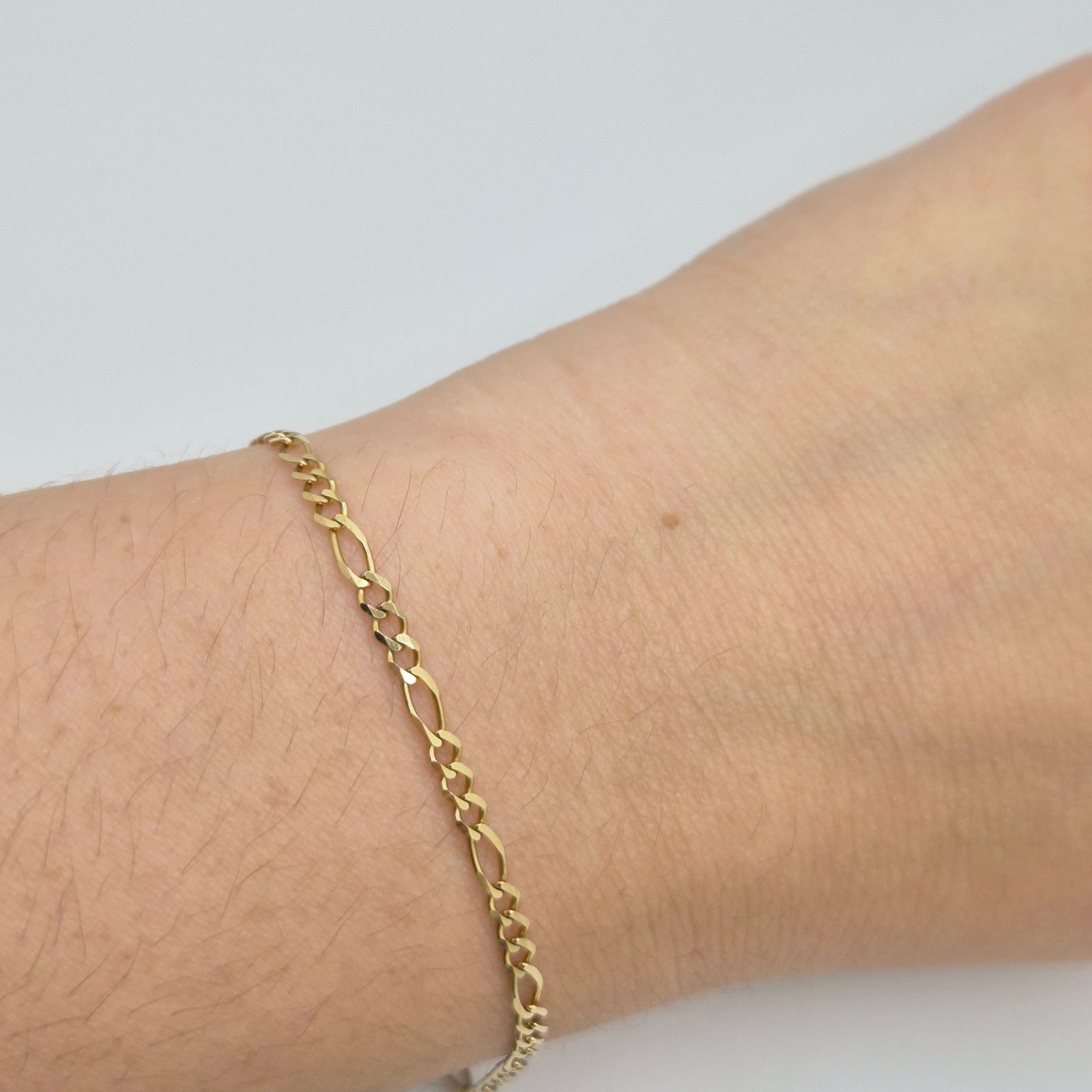 14k solid gold 2.7mm figaro bracelet 7"