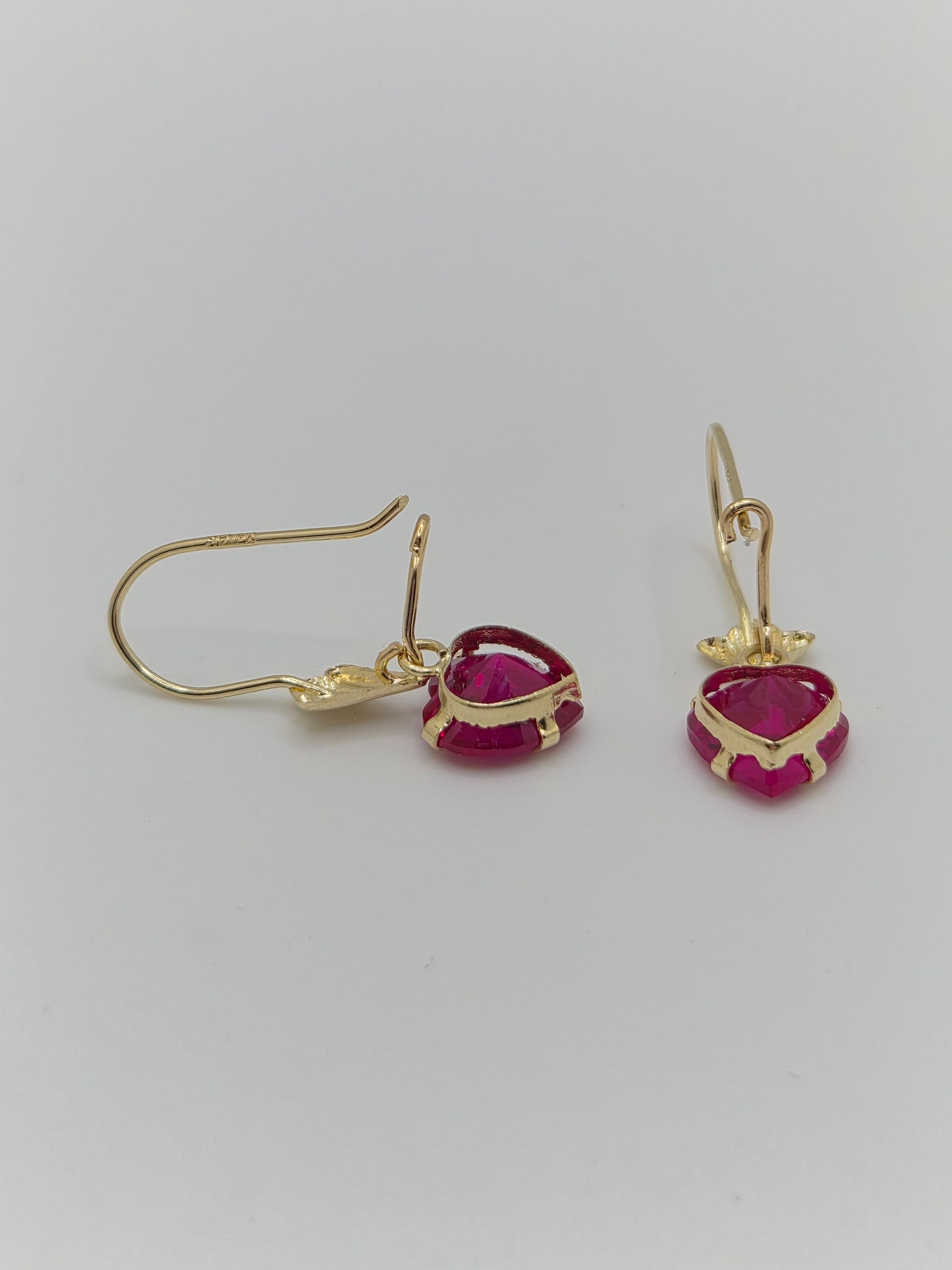 Aretes colgantes en forma de lágrima de dos tonos de oro macizo de 14 k
