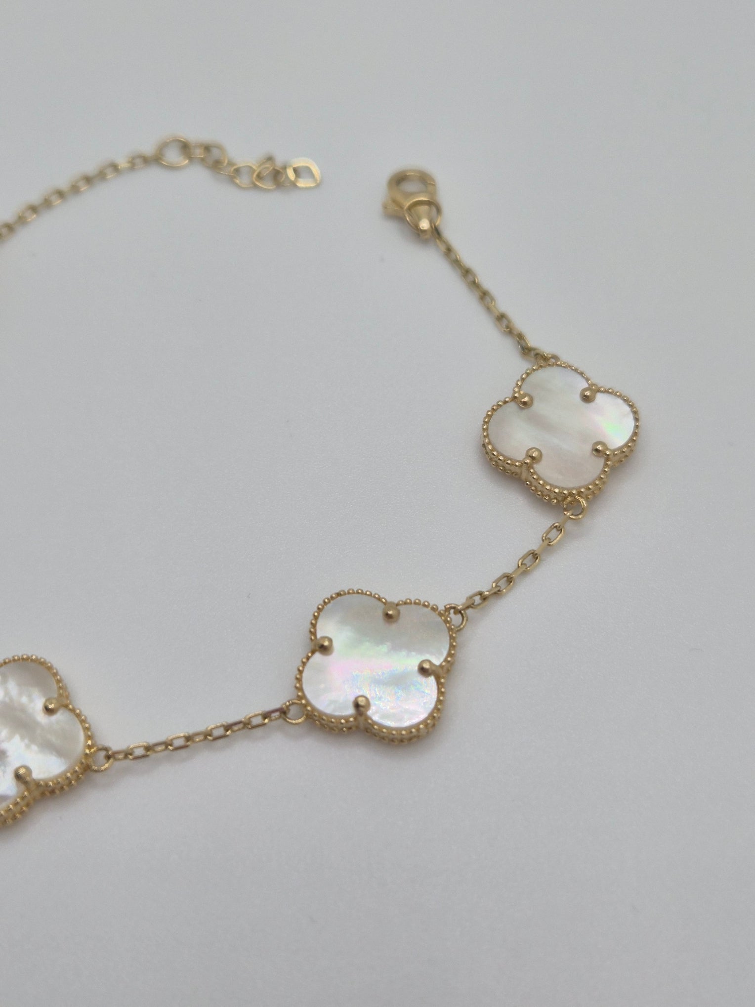 14K Gold Clover Bracelet with Mother of Pearl