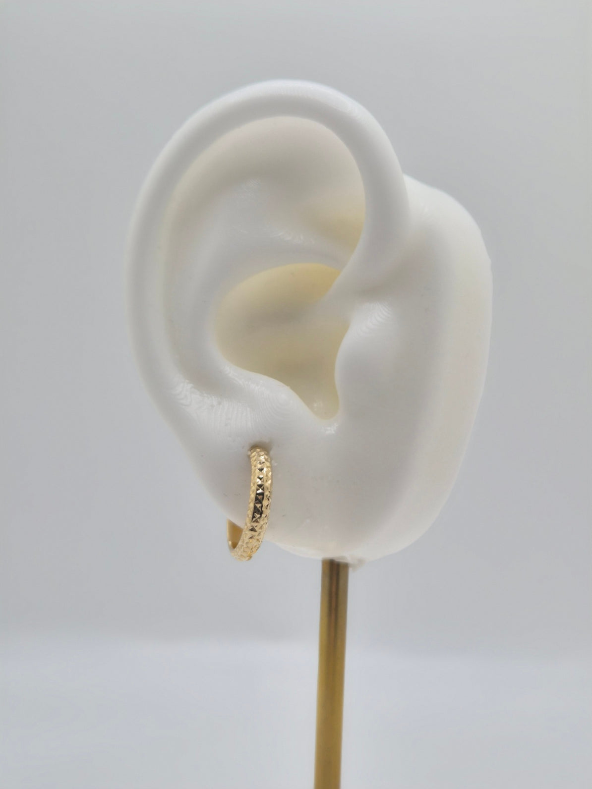 14K Gold Diamond Cut Hoop Earrings (038)