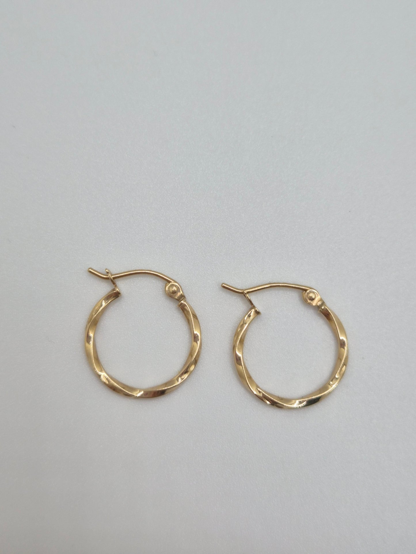 14K Yellow Gold Golden Curl Mini Hoops (052)