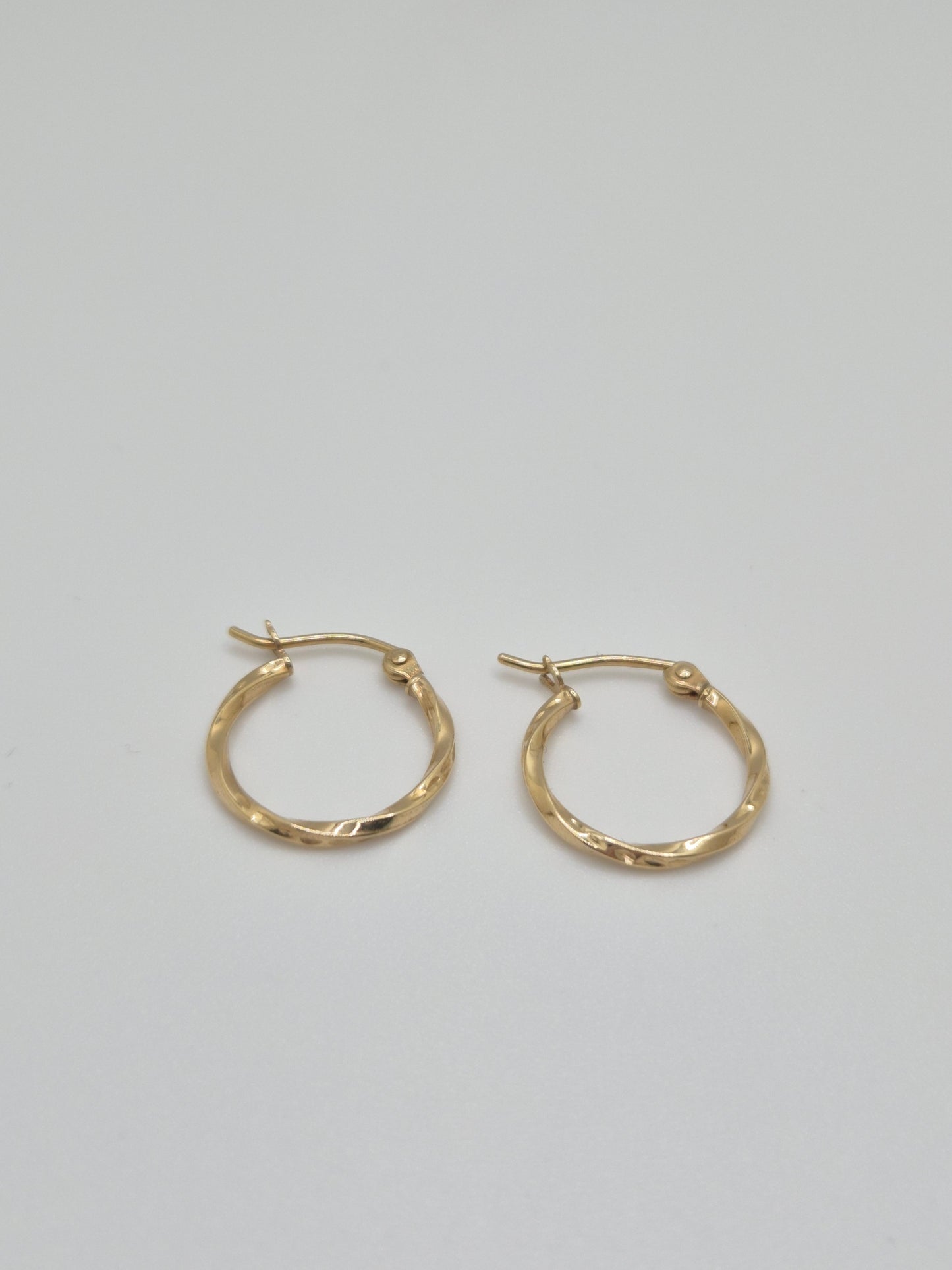 14K Yellow Gold Golden Curl Mini Hoops (052)
