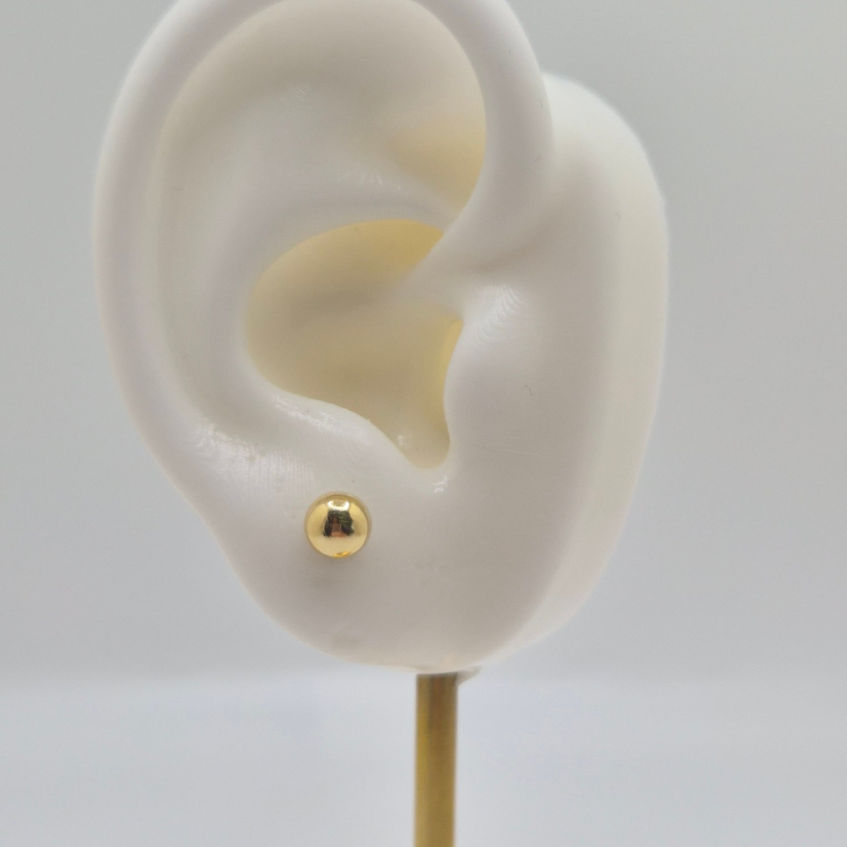 14K Yellow Gold 6mm Ball Stud Earrings (Screw Back)