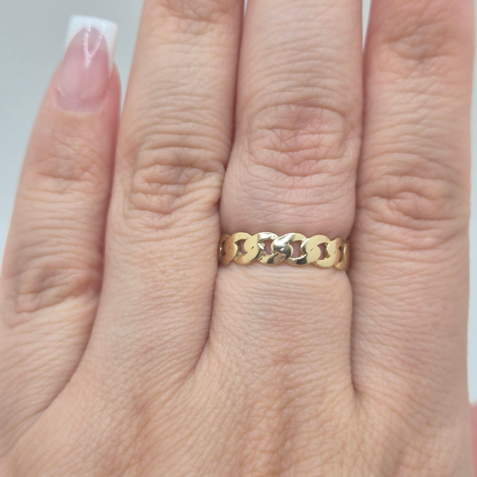 14K Gold Golden Charm Link Ring (810)
