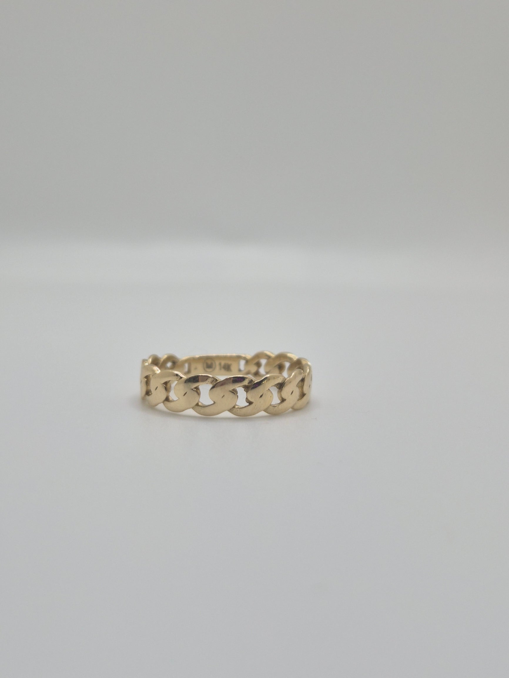 14K Gold Golden Charm Link Ring (810)