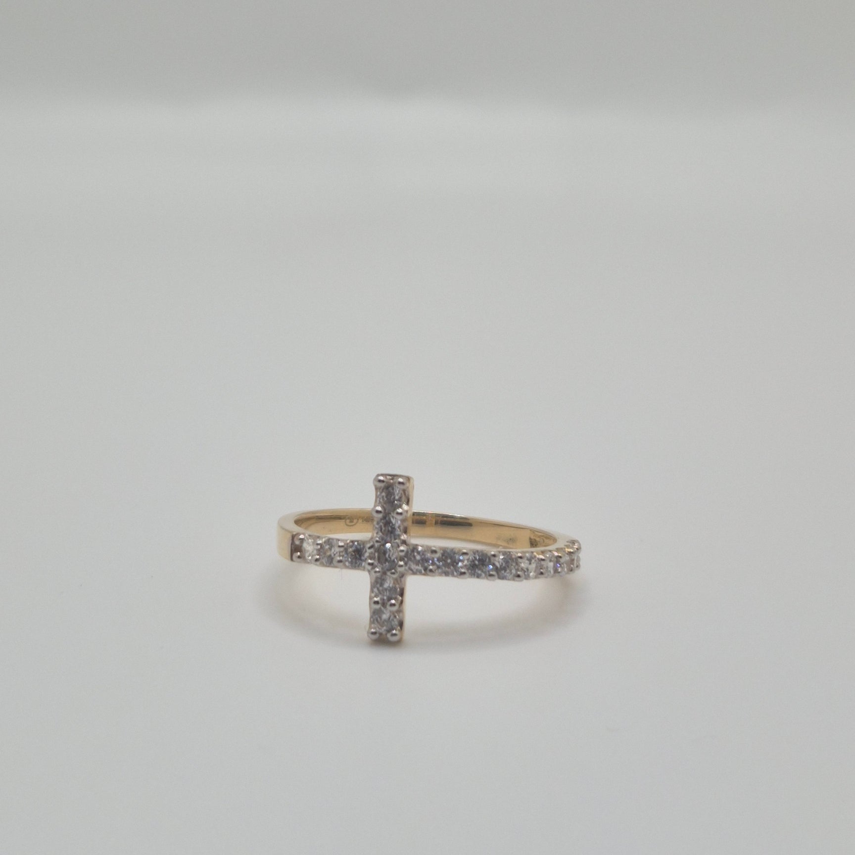 14k gold sideways cross cz ring (813)