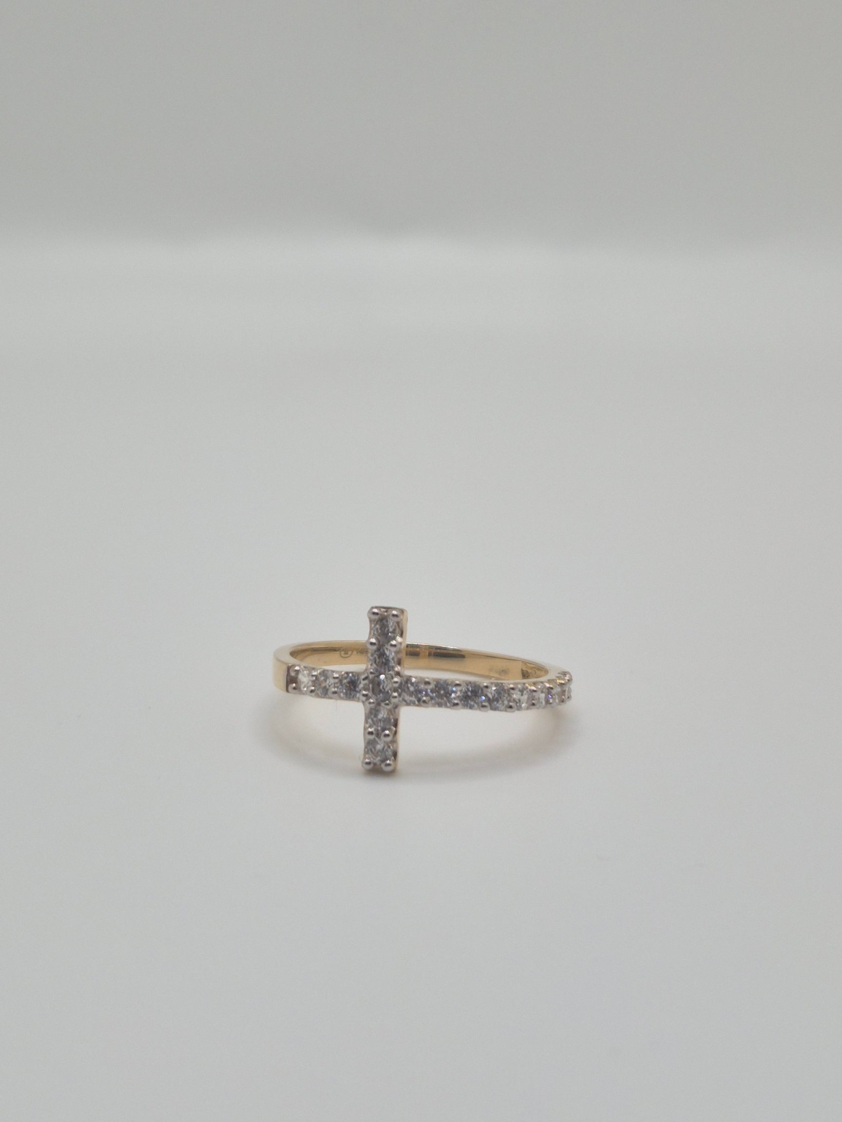 14k gold sideways cross cz ring (813)