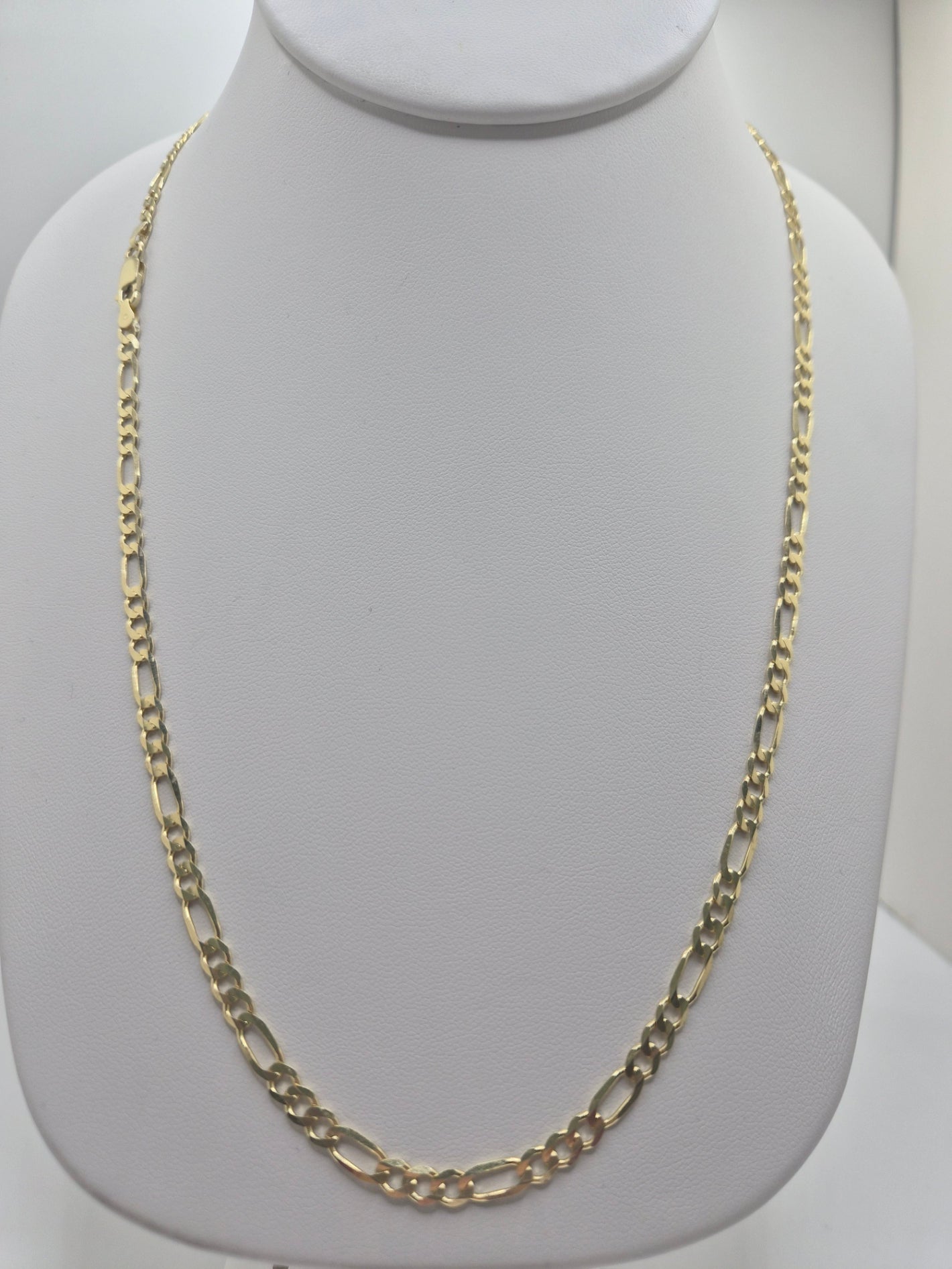 14K Yellow Gold Figaro Chain – 4mm