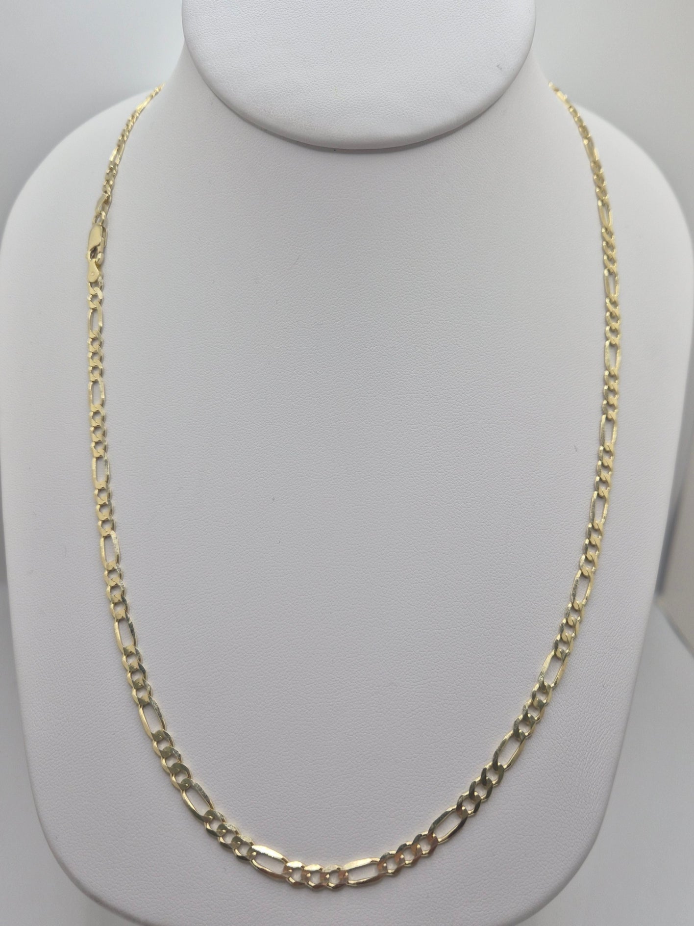 14K Yellow Gold Figaro Chain – 4mm