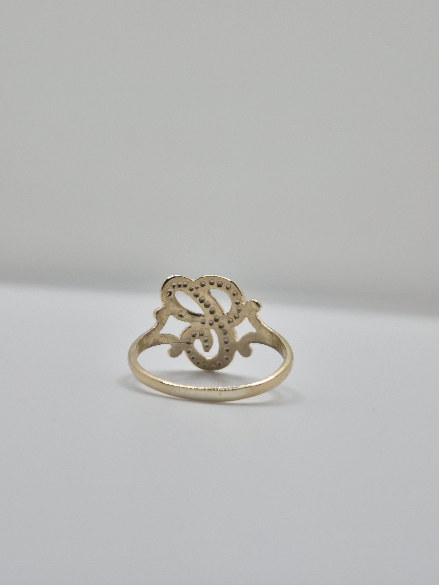 14k gold “c” cursive initial ring