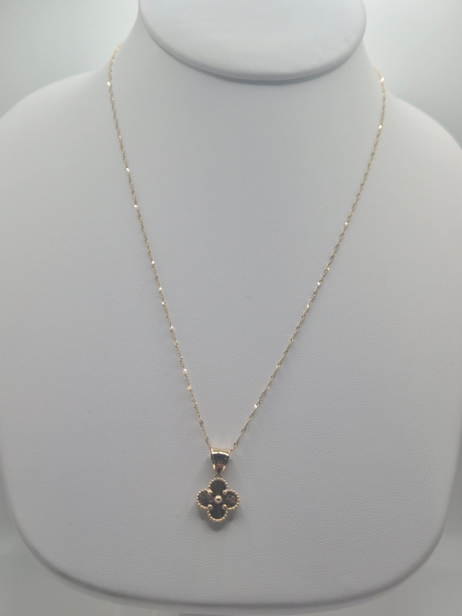 14K Gold Singapore Chain with Solid Gold Clover Pendant