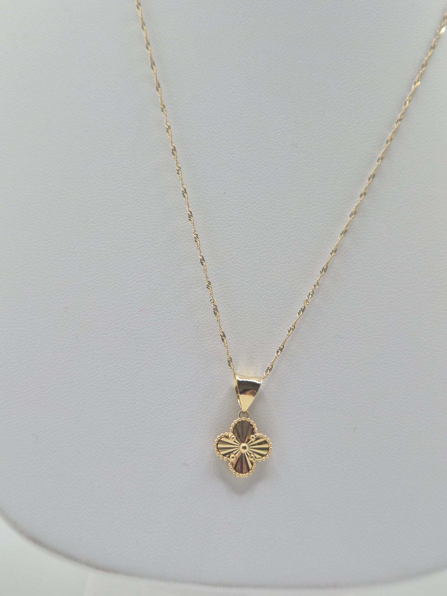 14K Gold Singapore Chain with Solid Gold Clover Pendant
