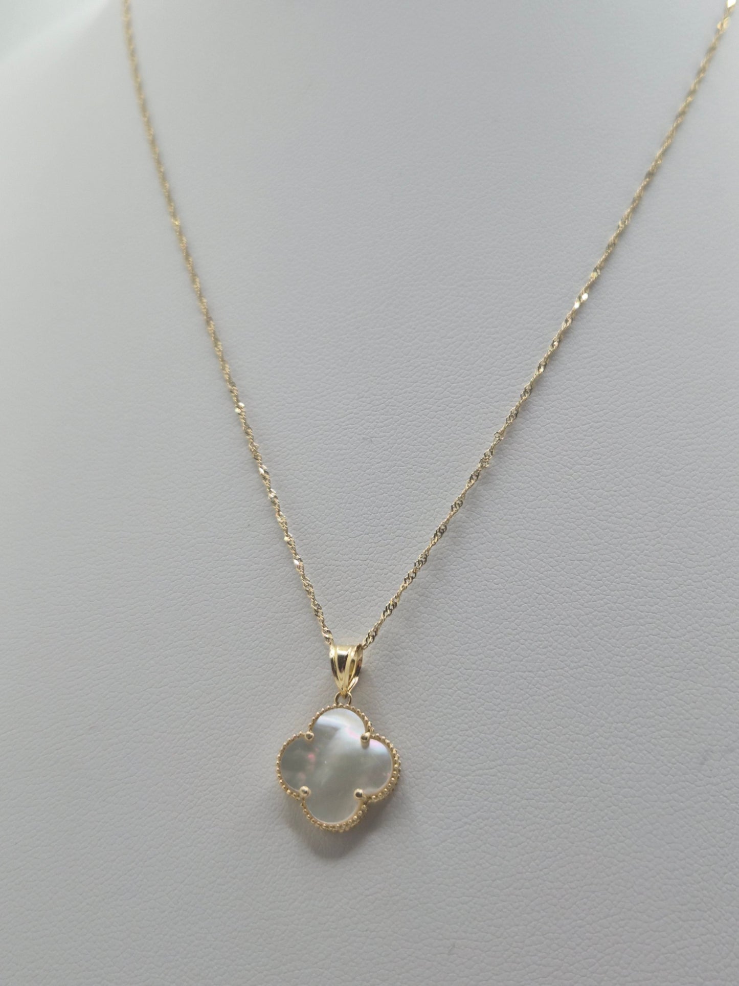 14K Gold Singapore Chain with White Mother-of-Pearl Clover Pendant