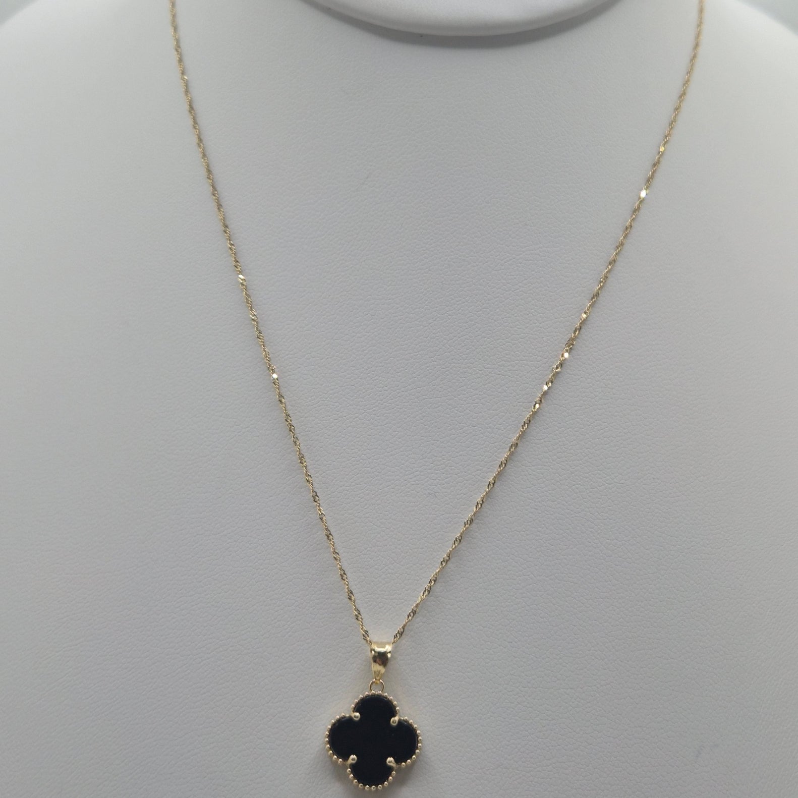 14K Gold Singapore Chain with Black Clover Pendant