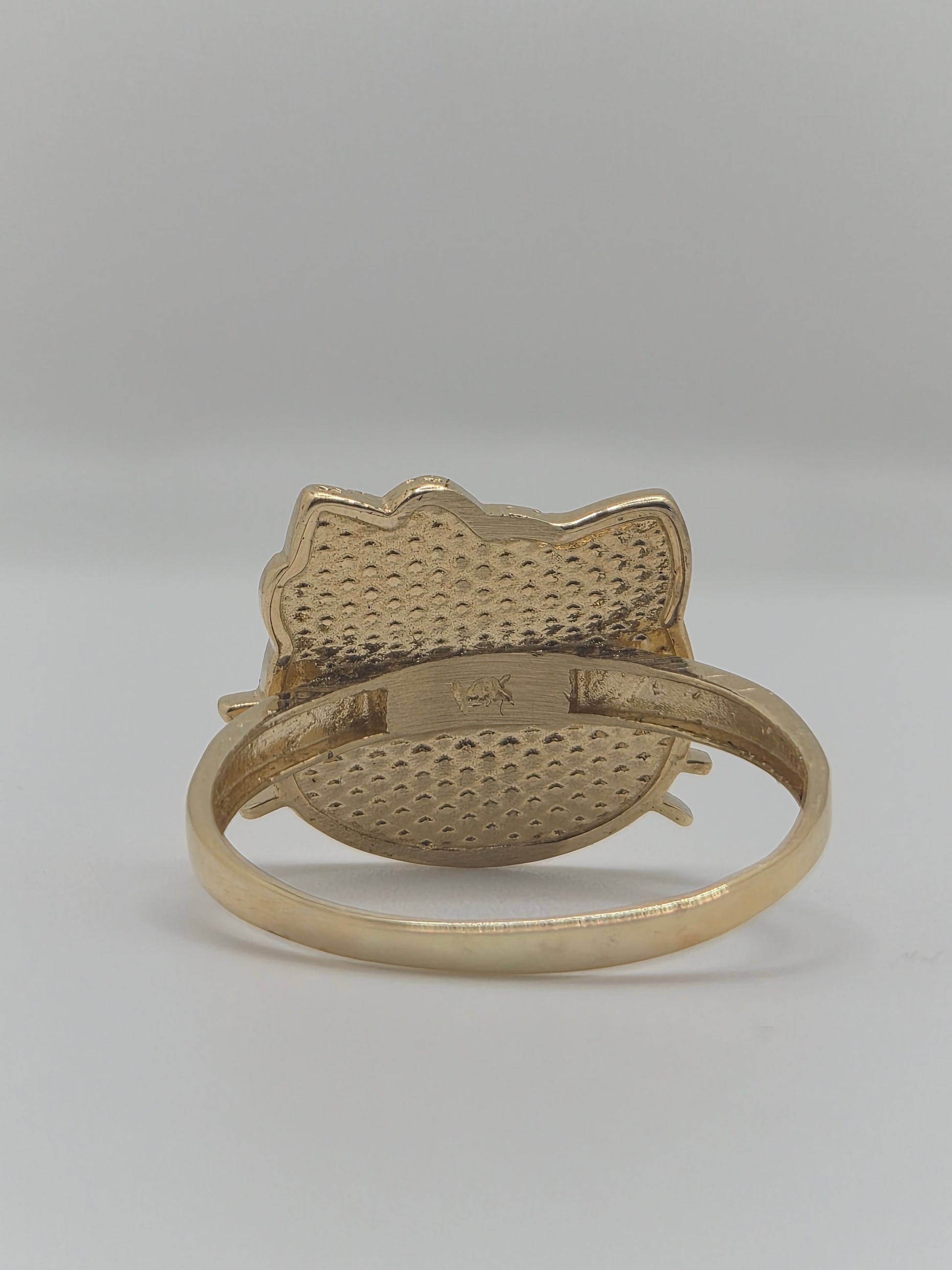 Perfectly Imperfect – 14K Gold Hello Kitty Face Ring (Medium)
